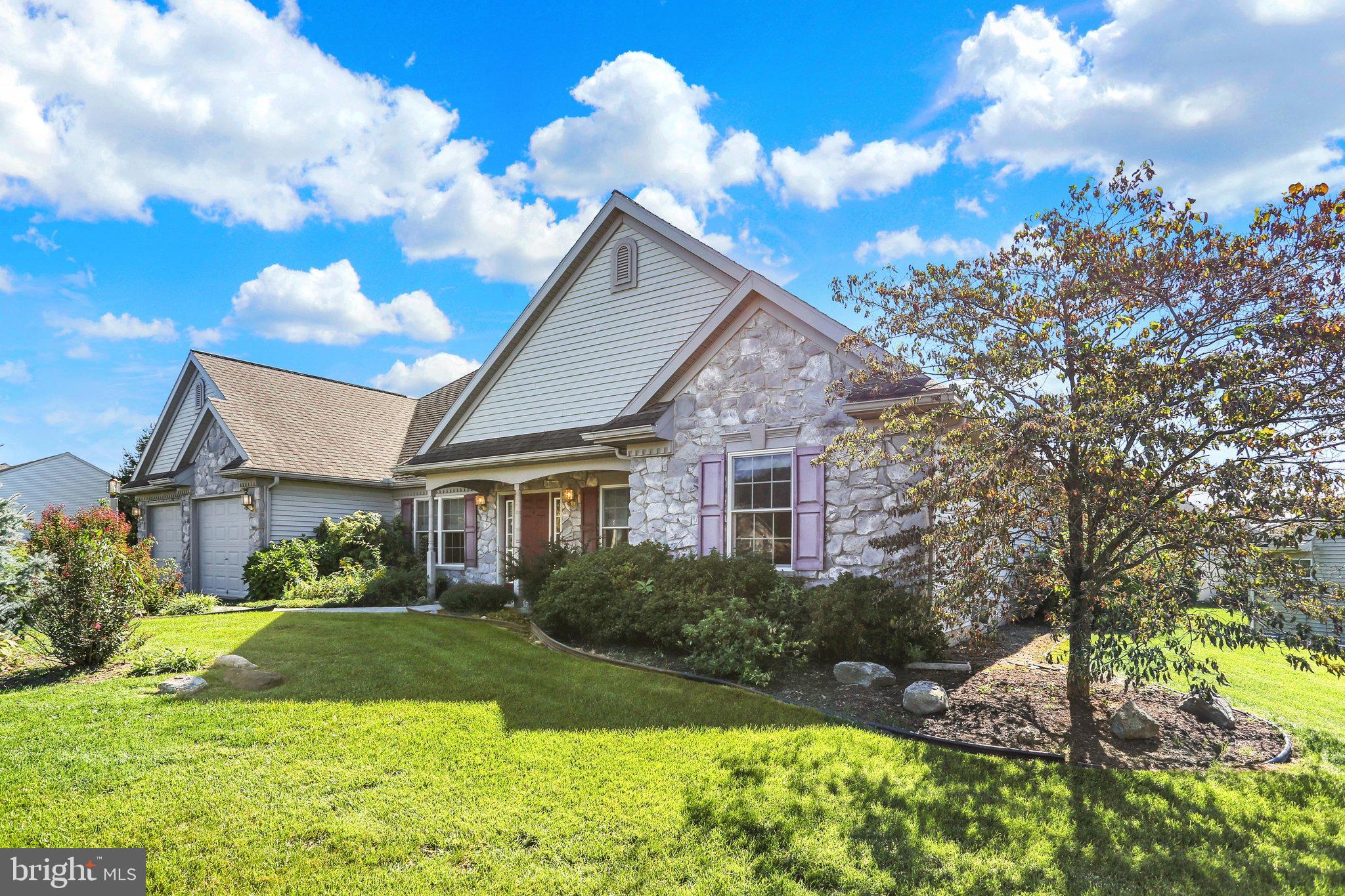 856 WALNUT CREST DRIVE