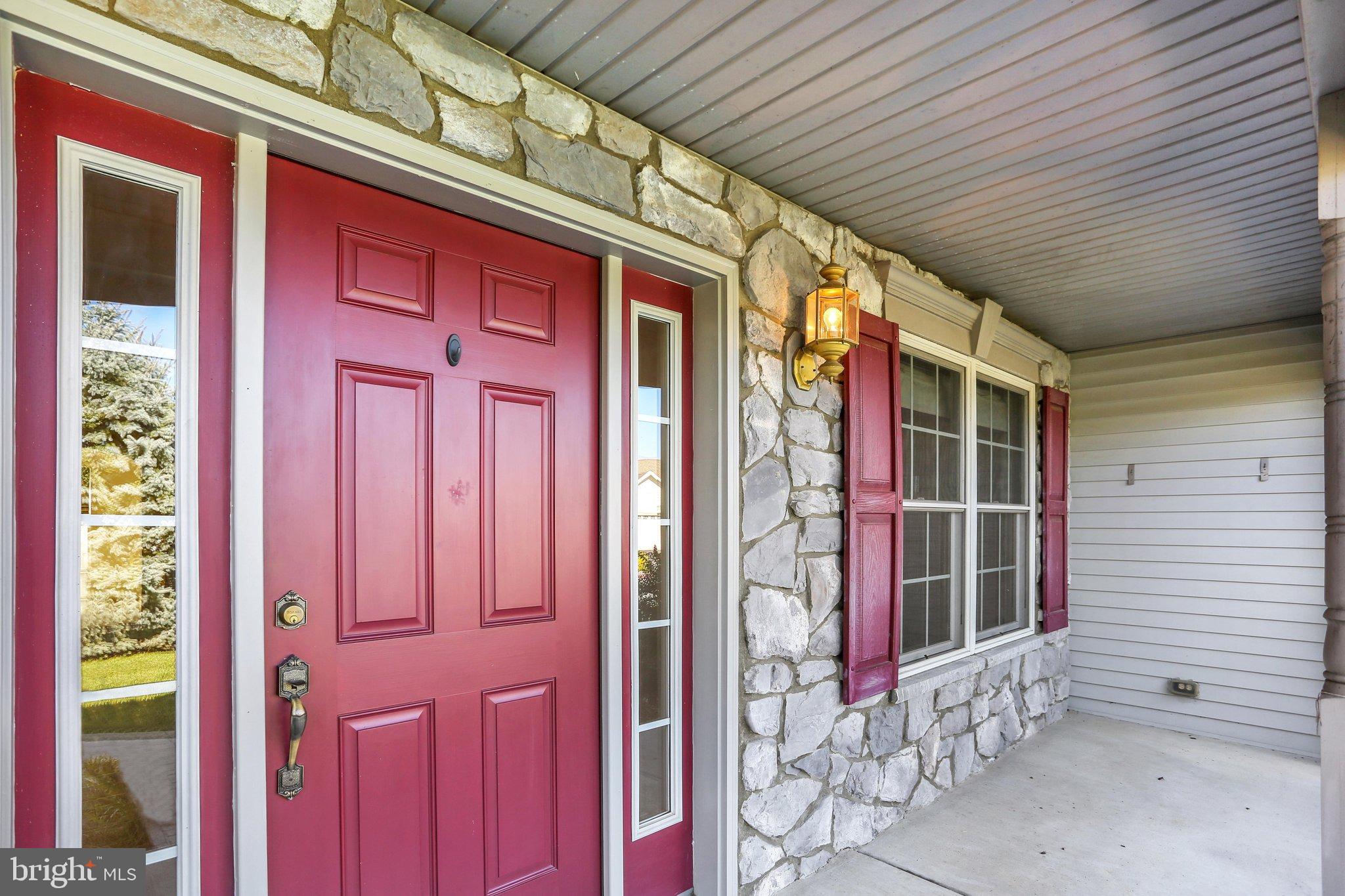 856 WALNUT CREST DRIVE