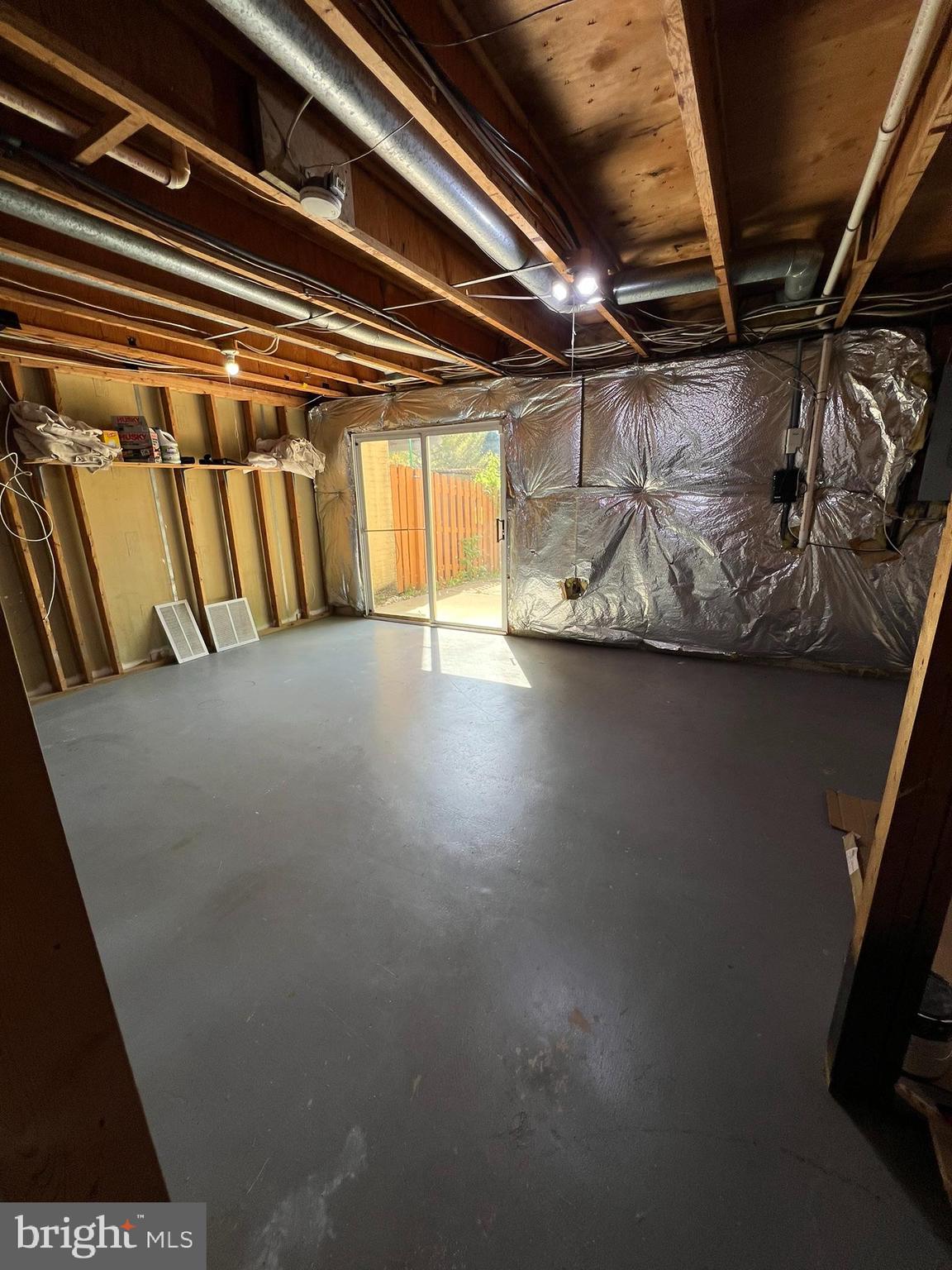 CABIN CREEKWOOD - Residential Lease