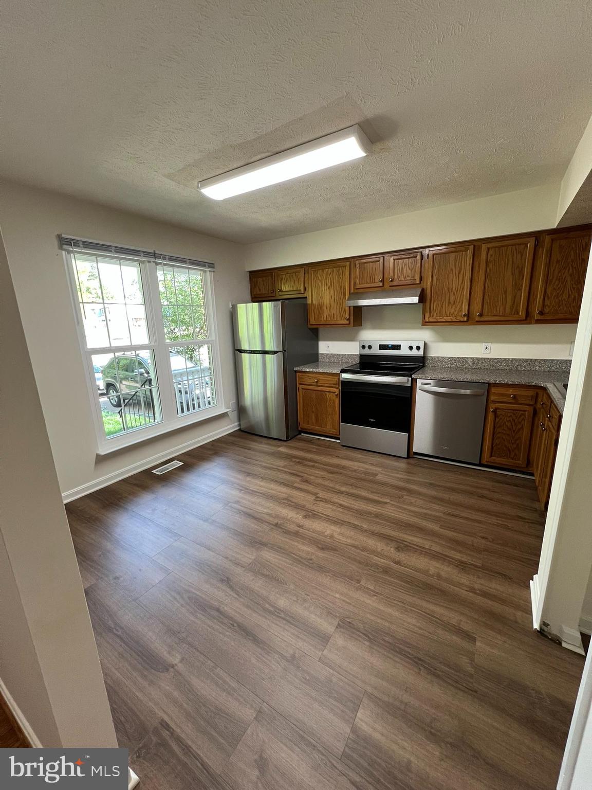 CABIN CREEKWOOD - Residential Lease