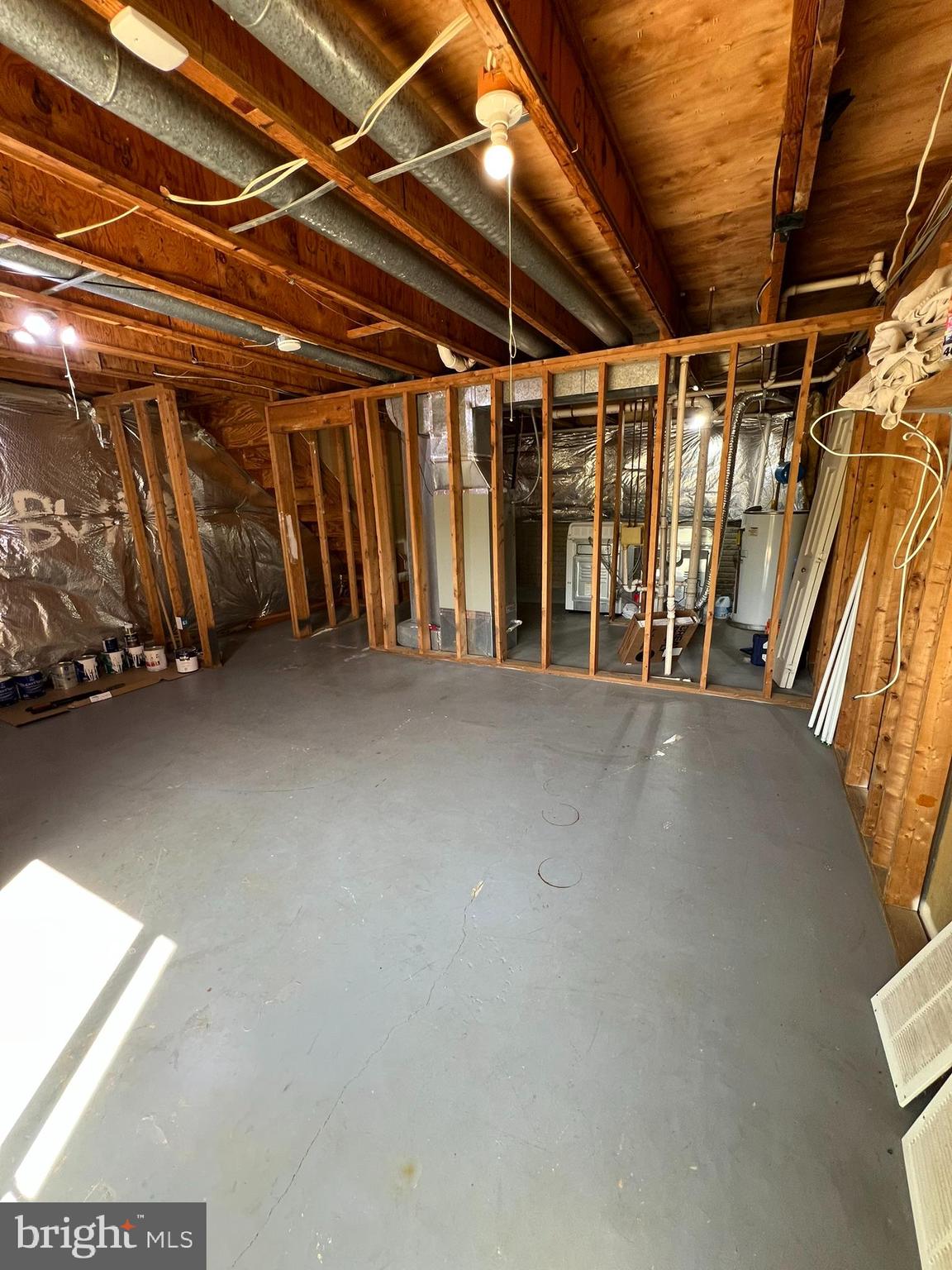 CABIN CREEKWOOD - Residential Lease