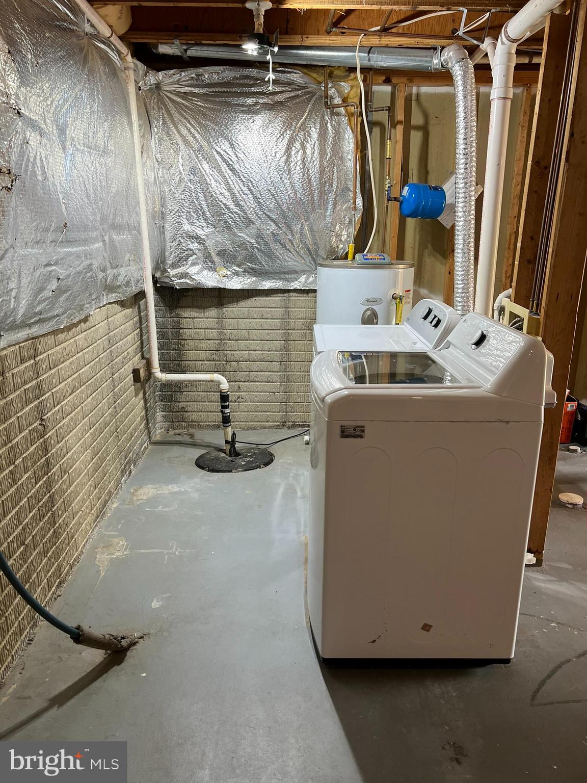 CABIN CREEKWOOD - Residential Lease