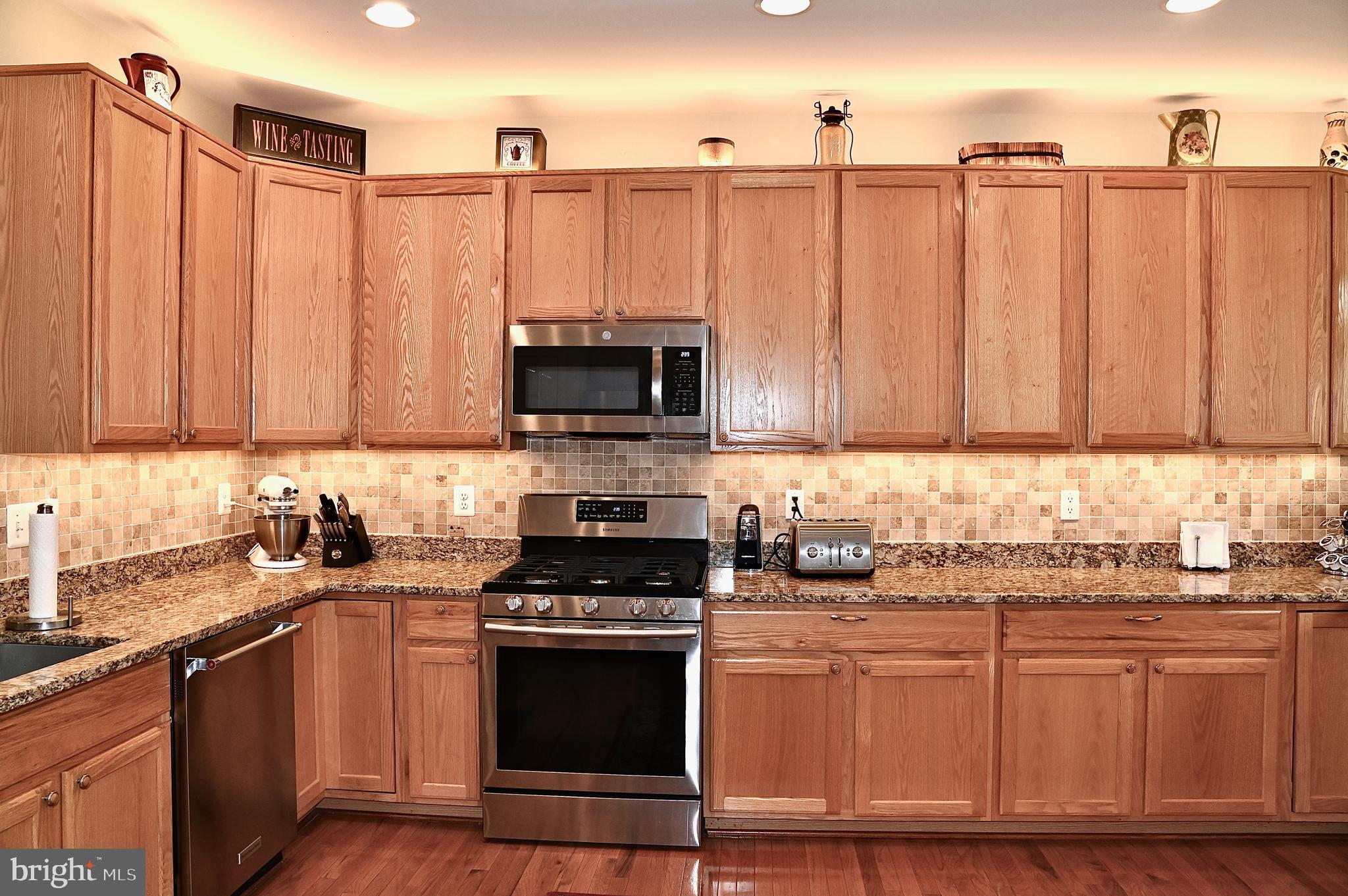 SUFFIELD MEADOWS - Residential