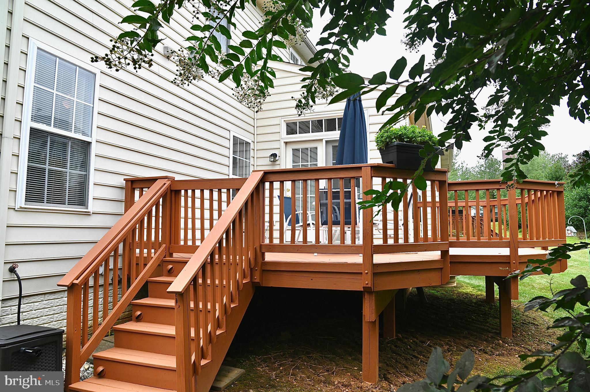 SUFFIELD MEADOWS - Residential