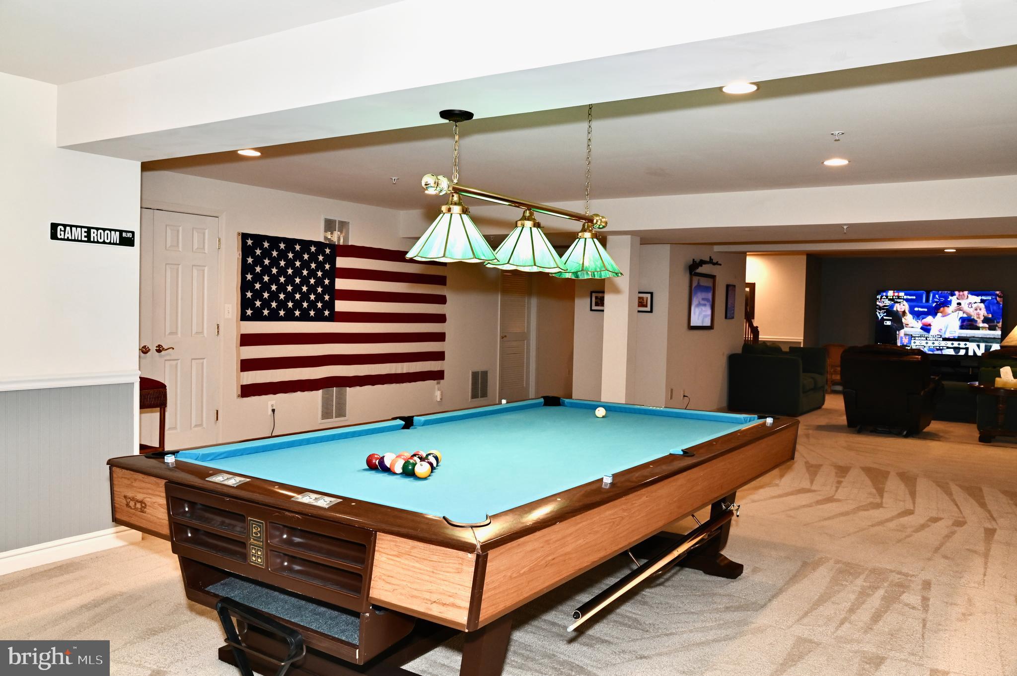 SUFFIELD MEADOWS - Residential