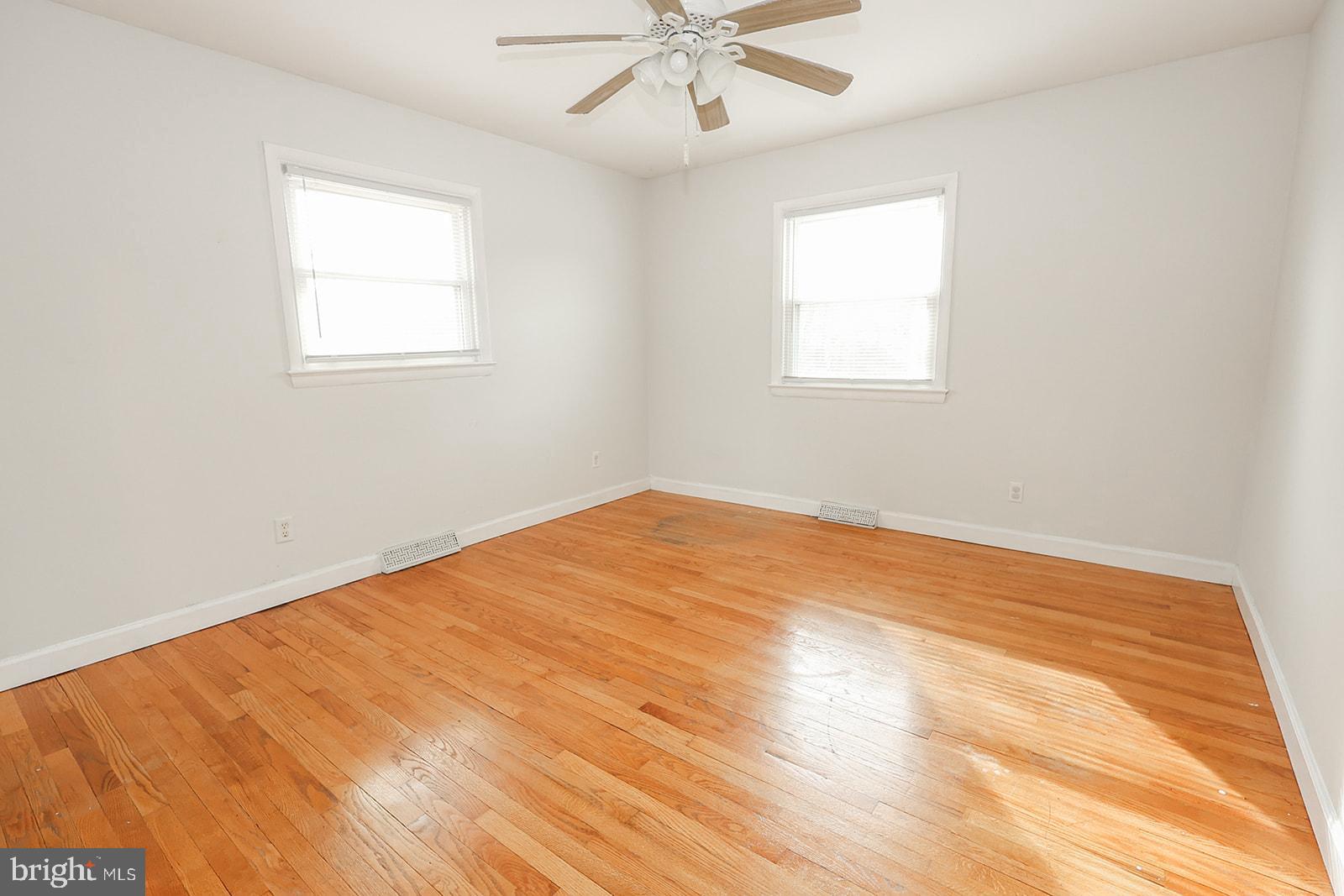 BRETON BAY ESTATES - Residential