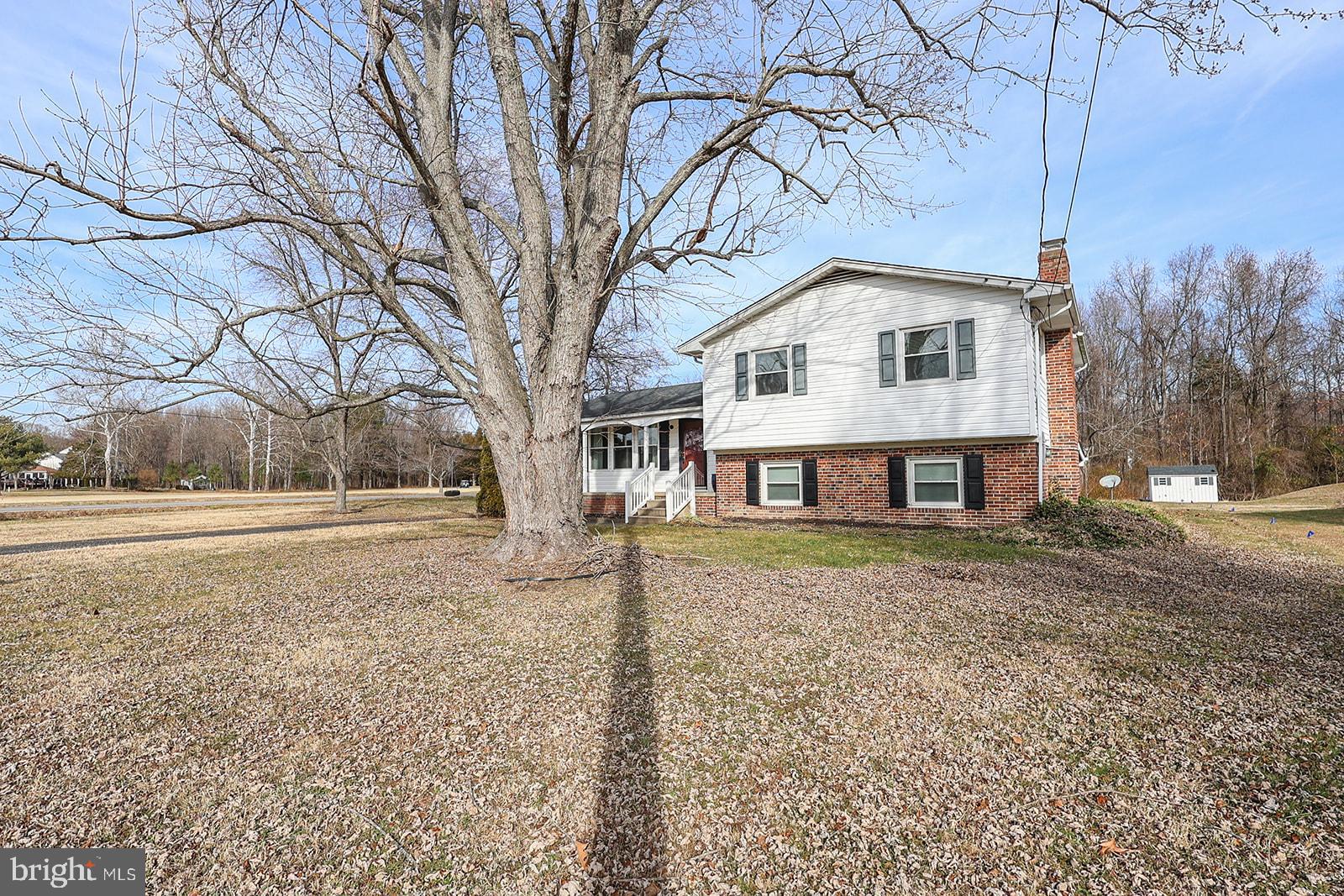 BRETON BAY ESTATES - Residential