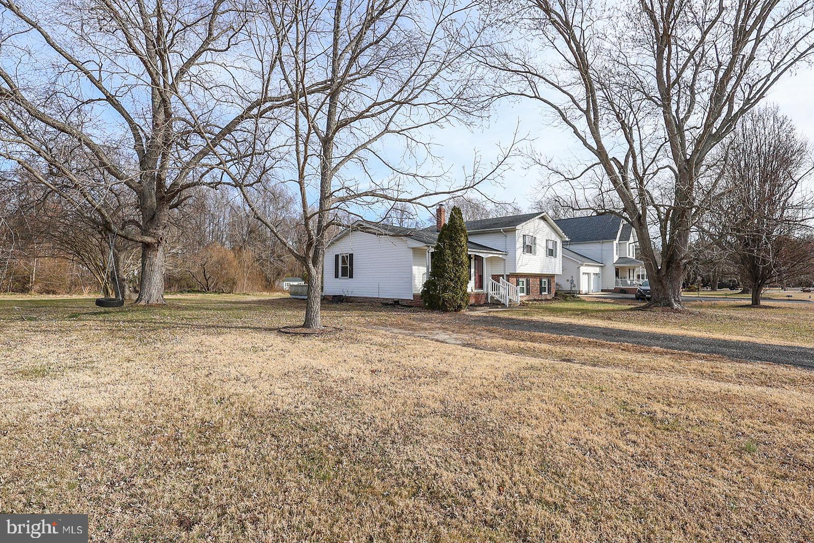 BRETON BAY ESTATES - Residential