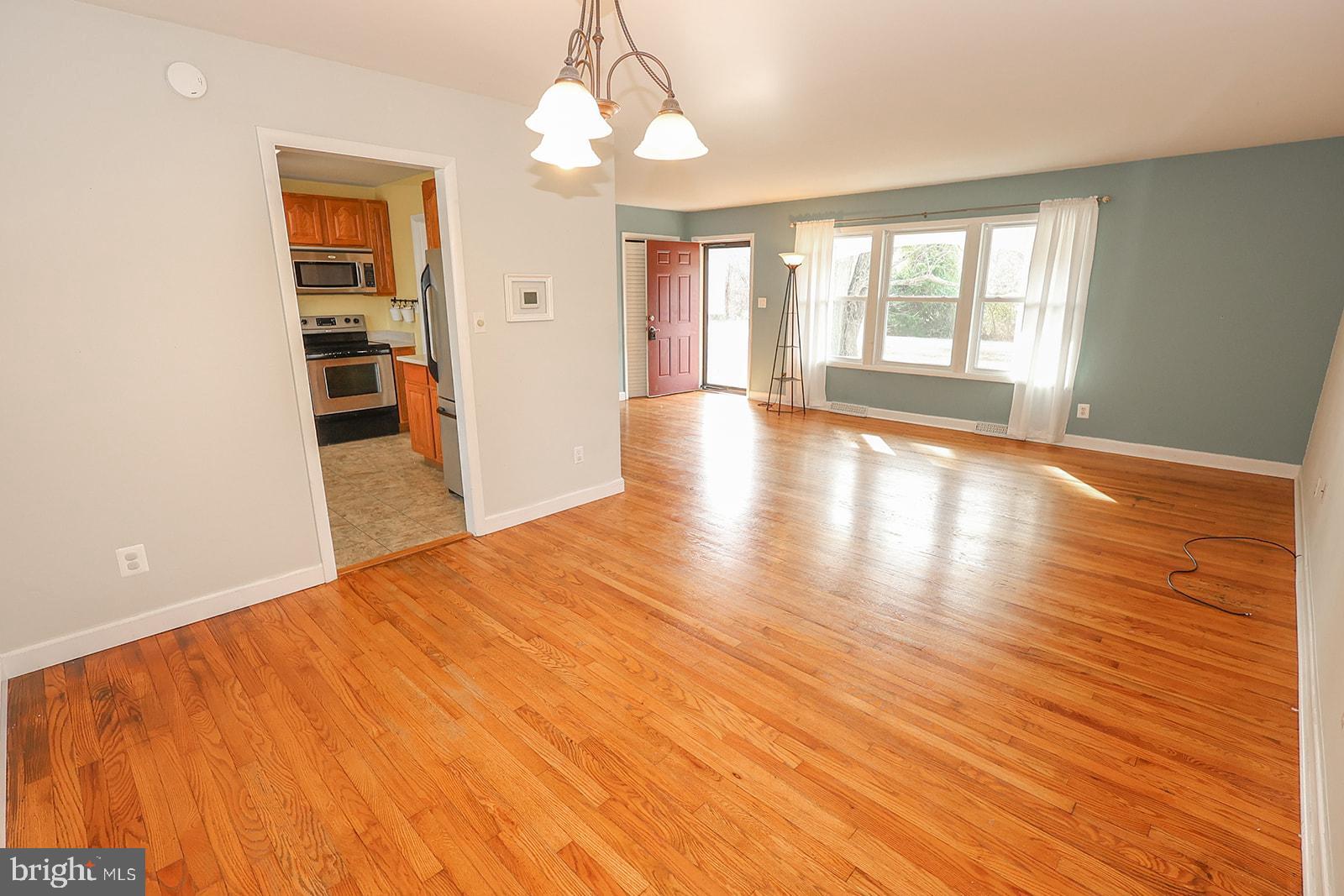 BRETON BAY ESTATES - Residential