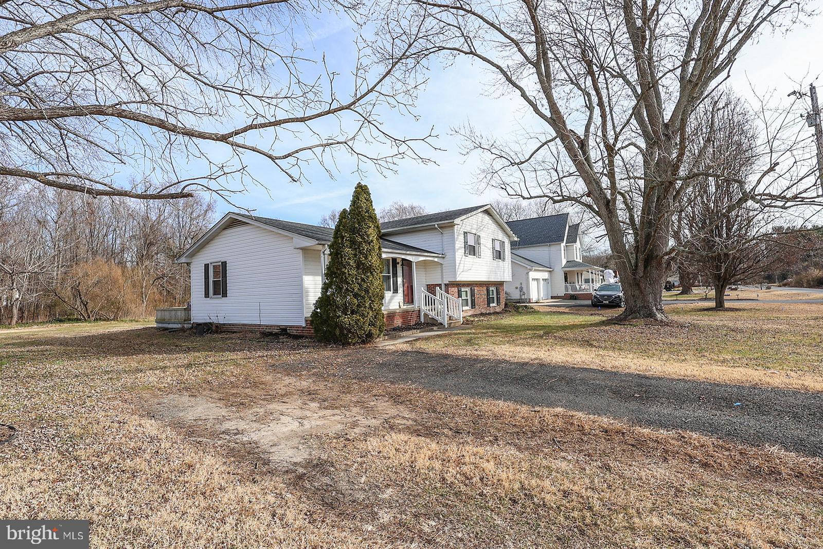 BRETON BAY ESTATES - Residential