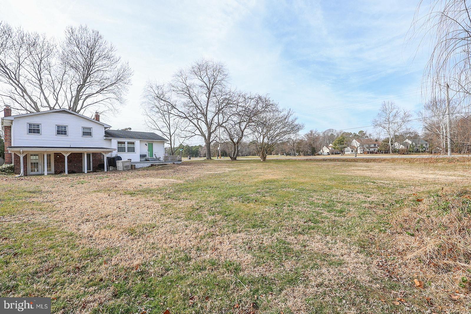 BRETON BAY ESTATES - Residential