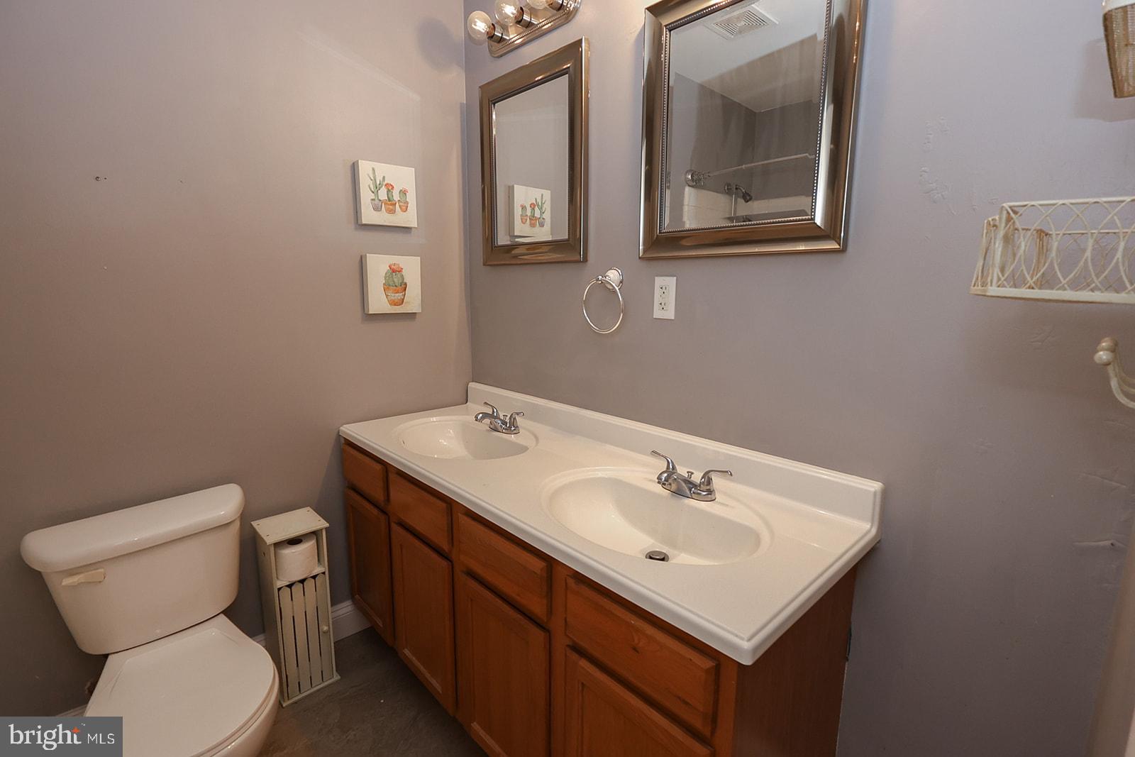 BRETON BAY ESTATES - Residential