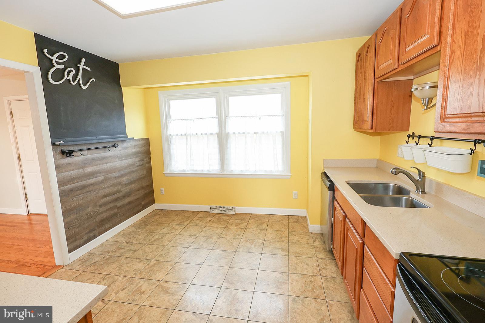 BRETON BAY ESTATES - Residential