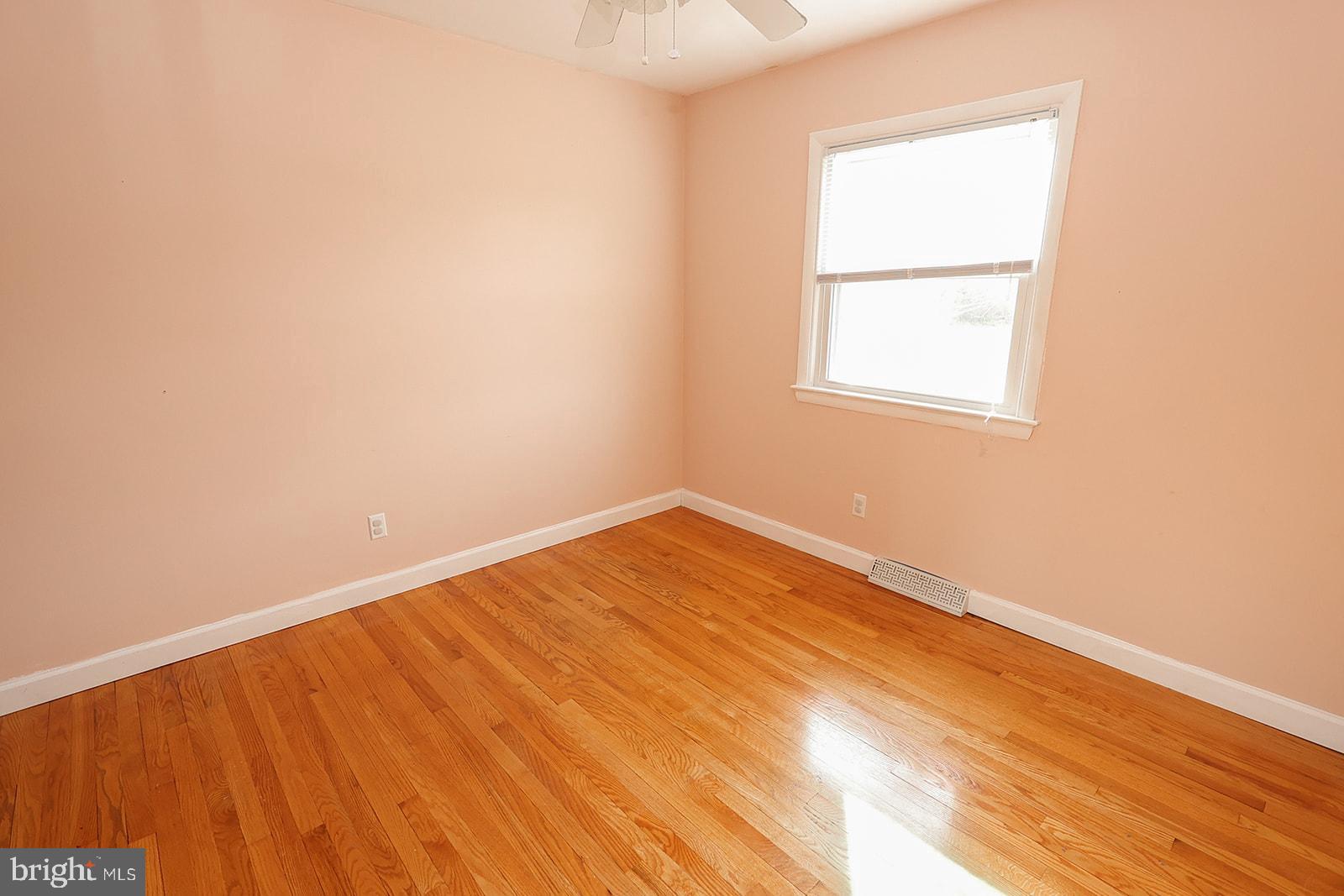 BRETON BAY ESTATES - Residential