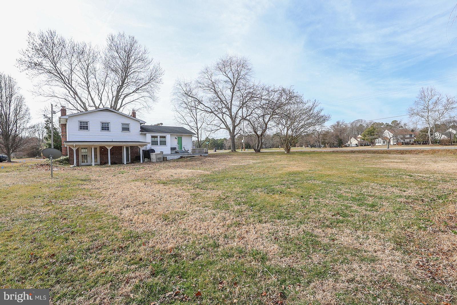 BRETON BAY ESTATES - Residential