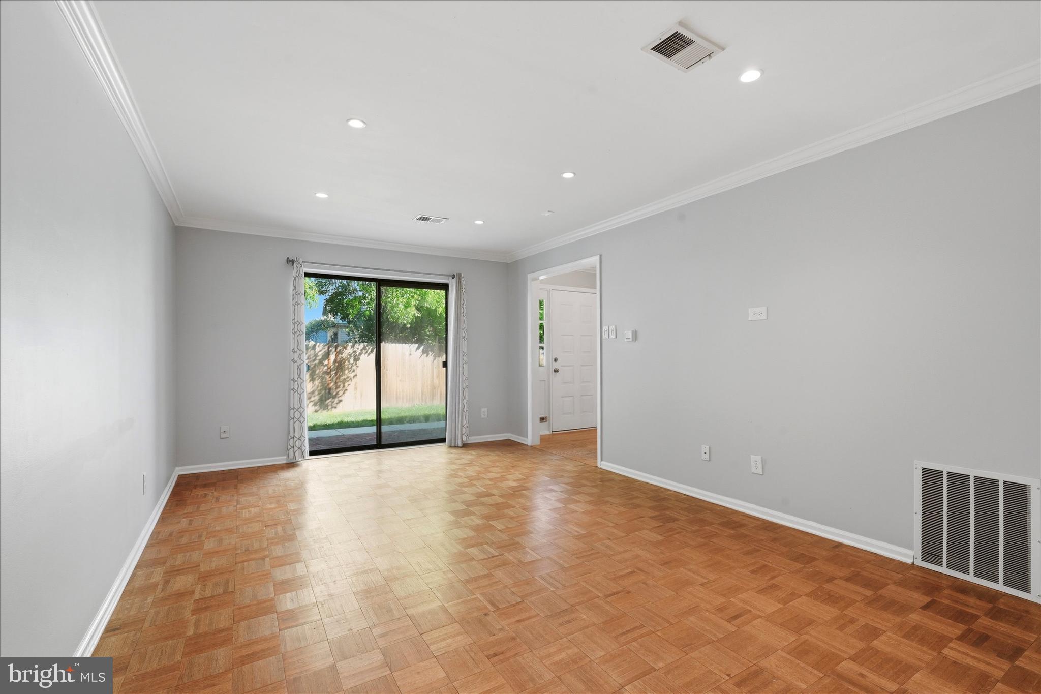 101 MONTGOMERY AVENUE B-2