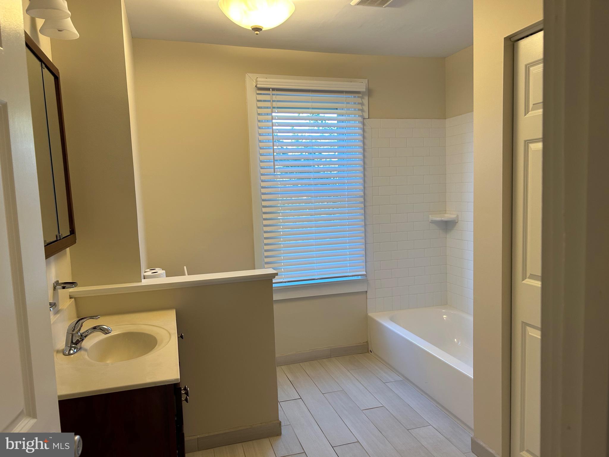 NARBERTH - Residential Lease