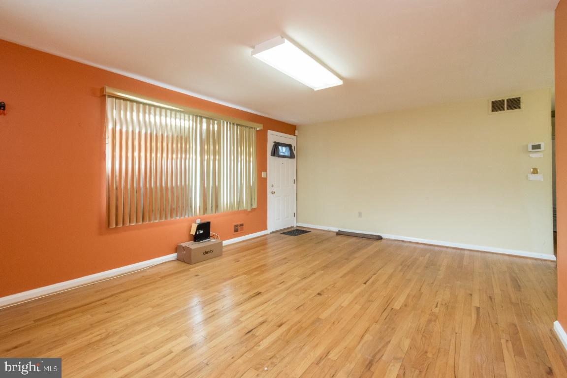 GARDENVILLE - Residential