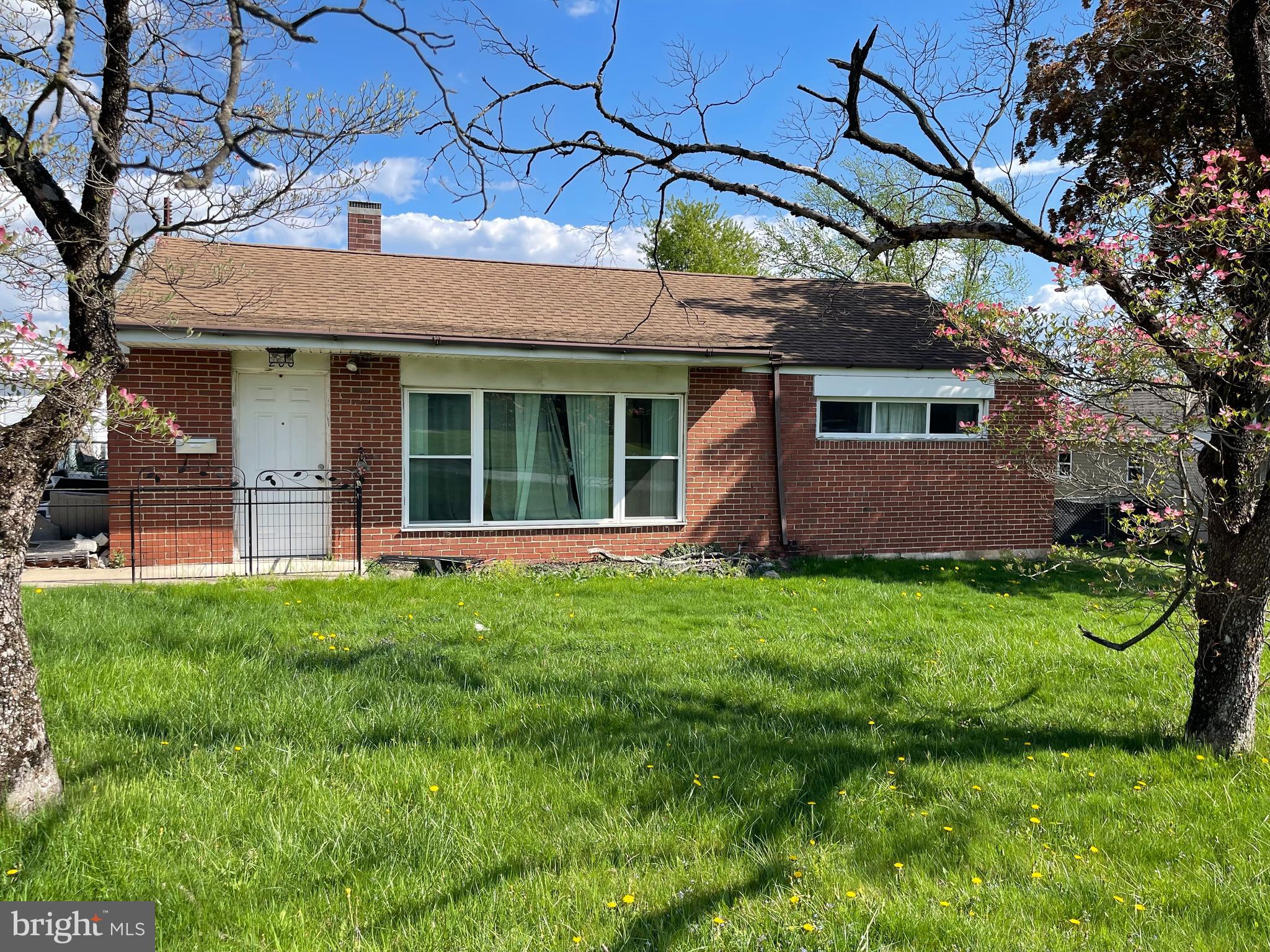 PLYMOUTH VALLEY - Residential