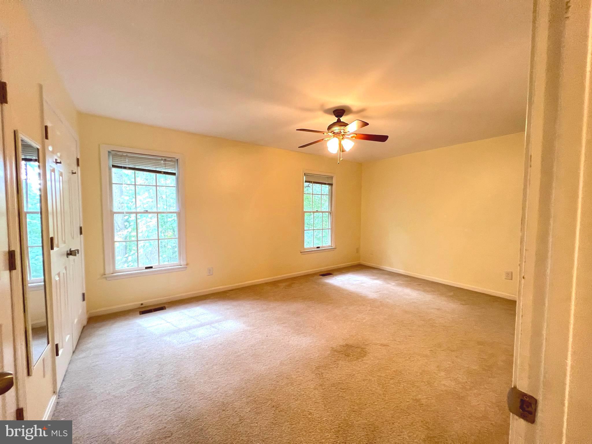 FOXBOROUGH FARMS - Residential Lease