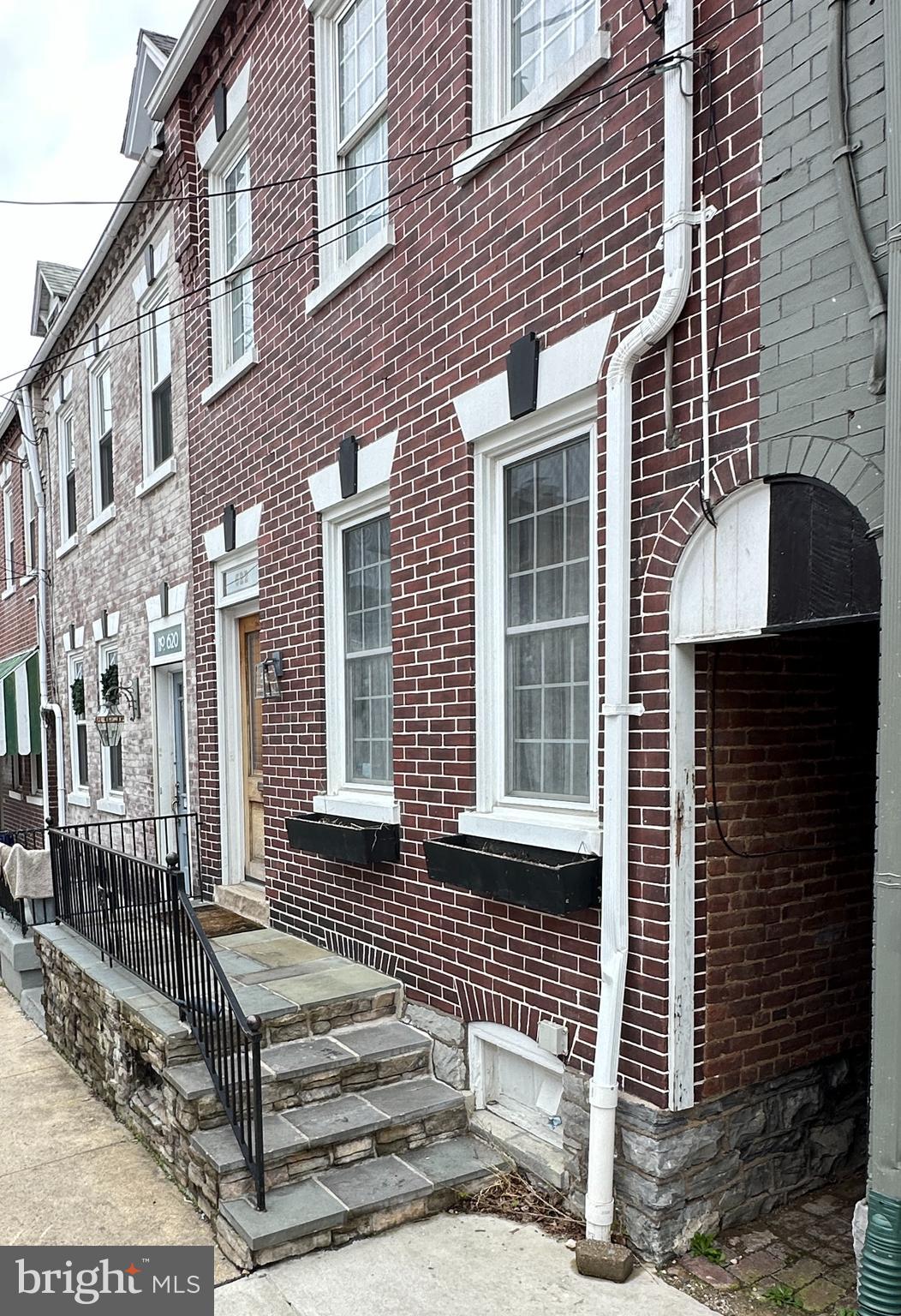 622 SAINT JOSEPH STREET