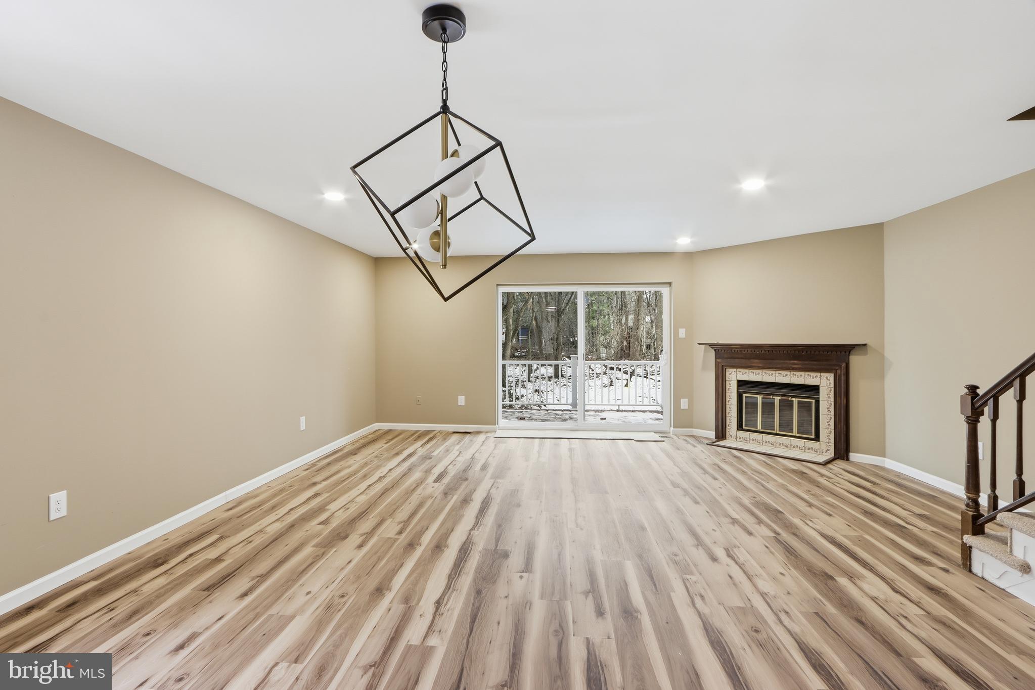 VALLEY CROSSING - Residential