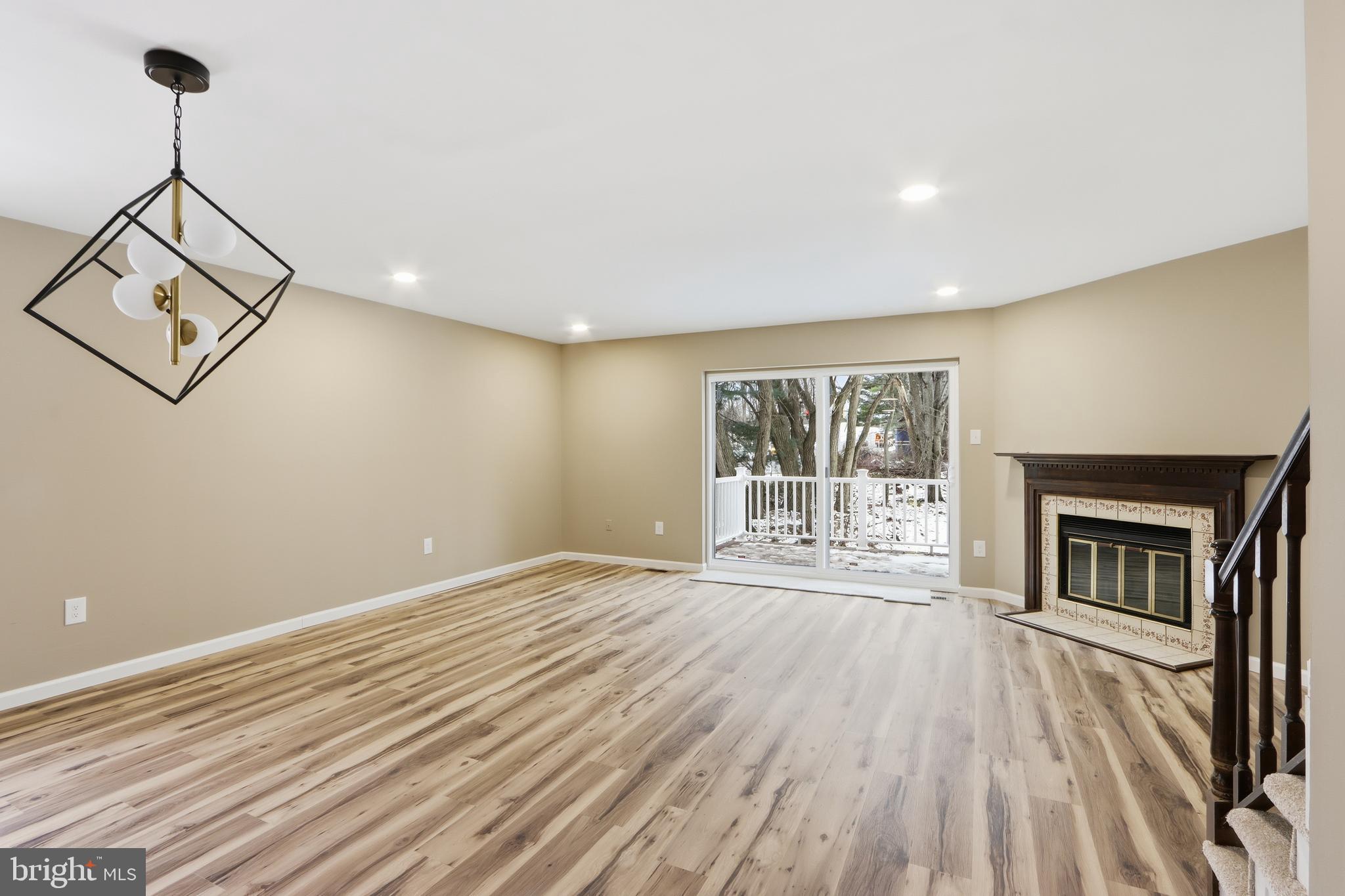 VALLEY CROSSING - Residential