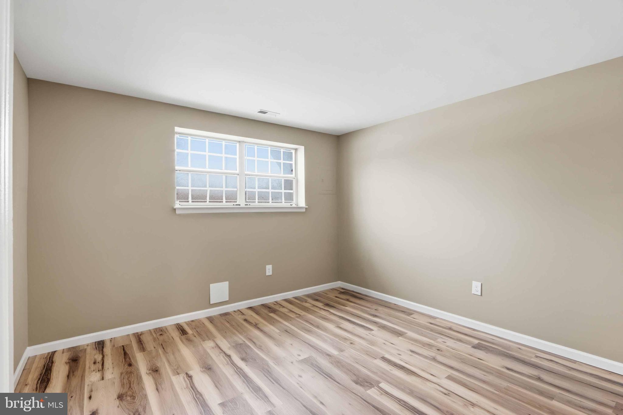 VALLEY CROSSING - Residential