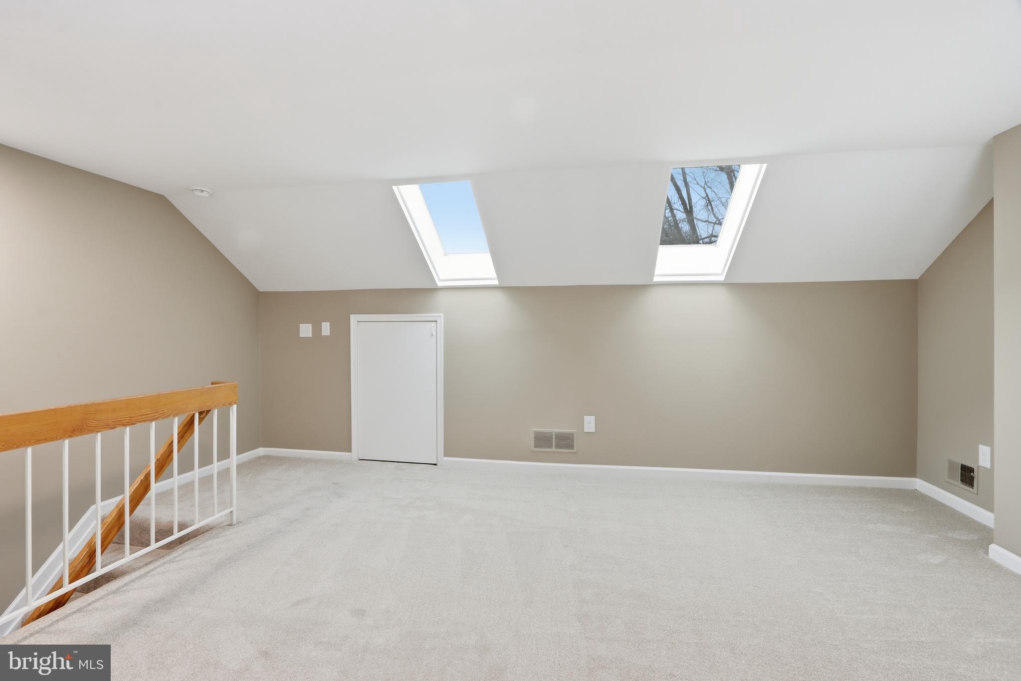 VALLEY CROSSING - Residential