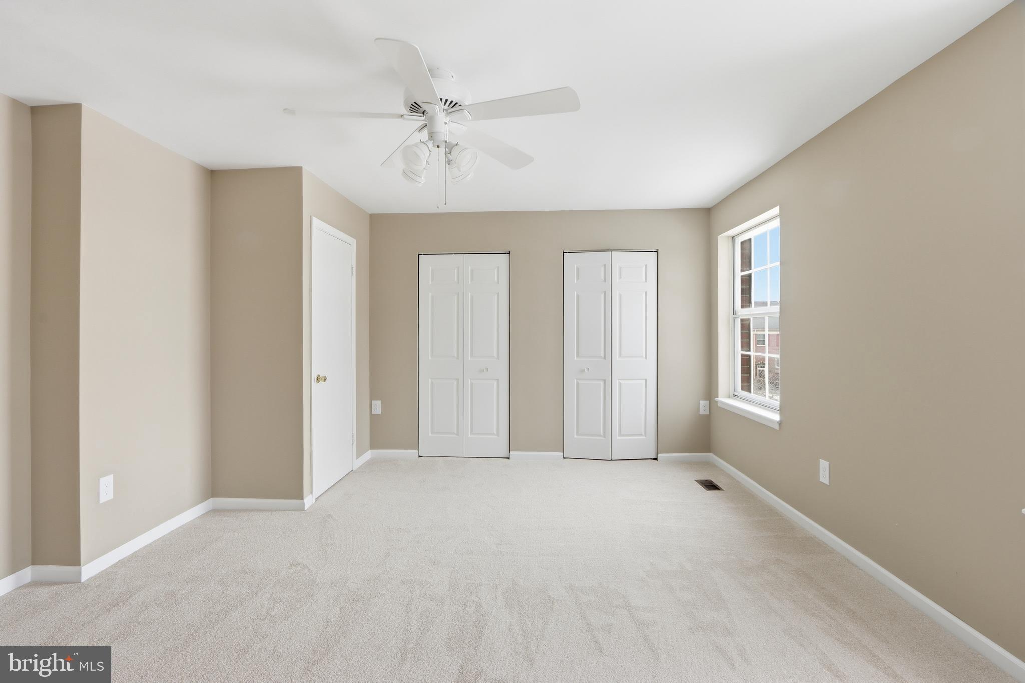 VALLEY CROSSING - Residential