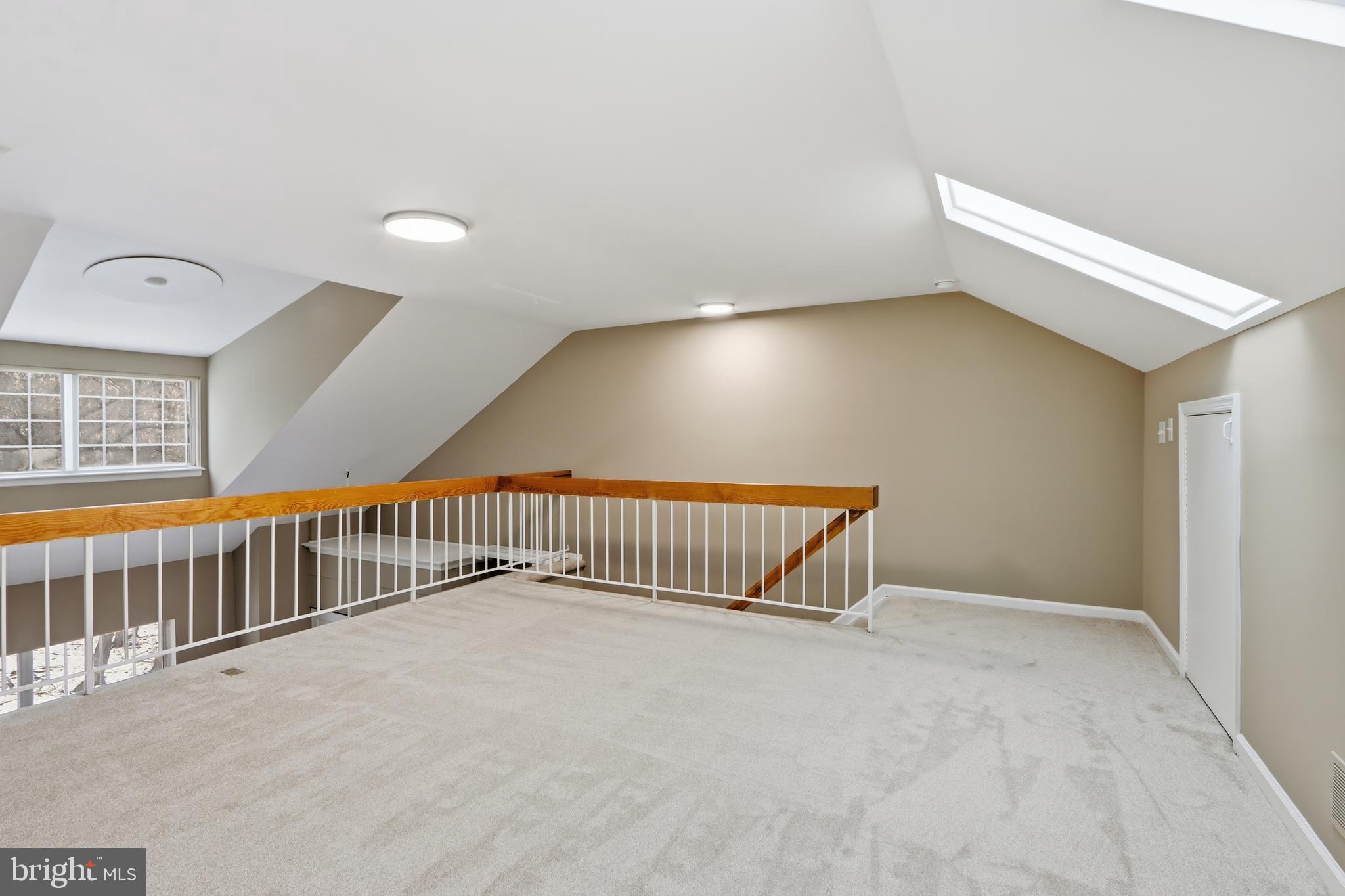 VALLEY CROSSING - Residential