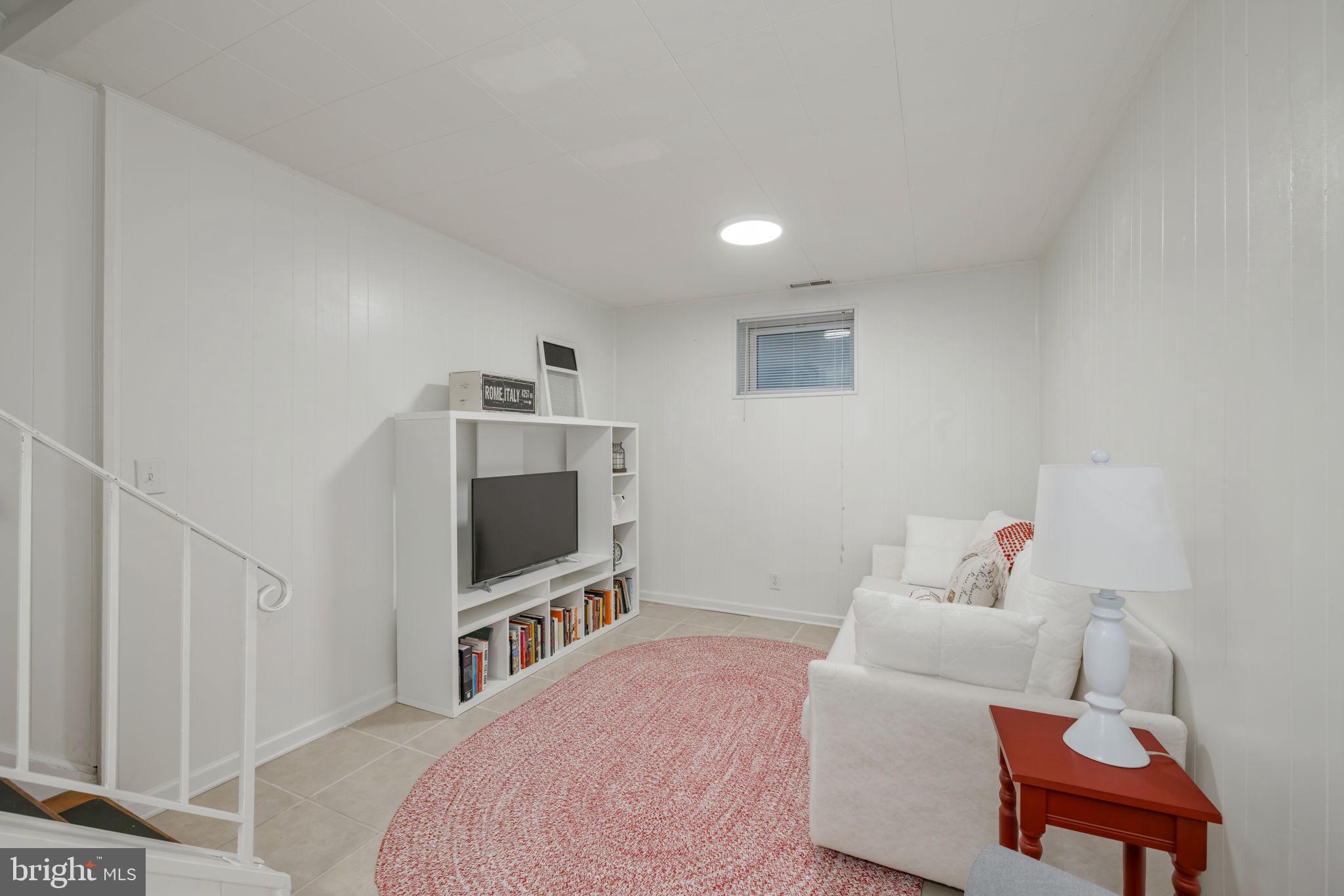 FAIRLINGTON MEADOWS - Residential