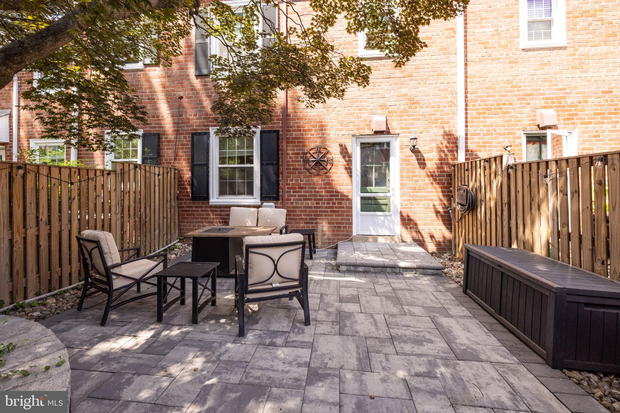 FAIRLINGTON MEADOWS - Residential