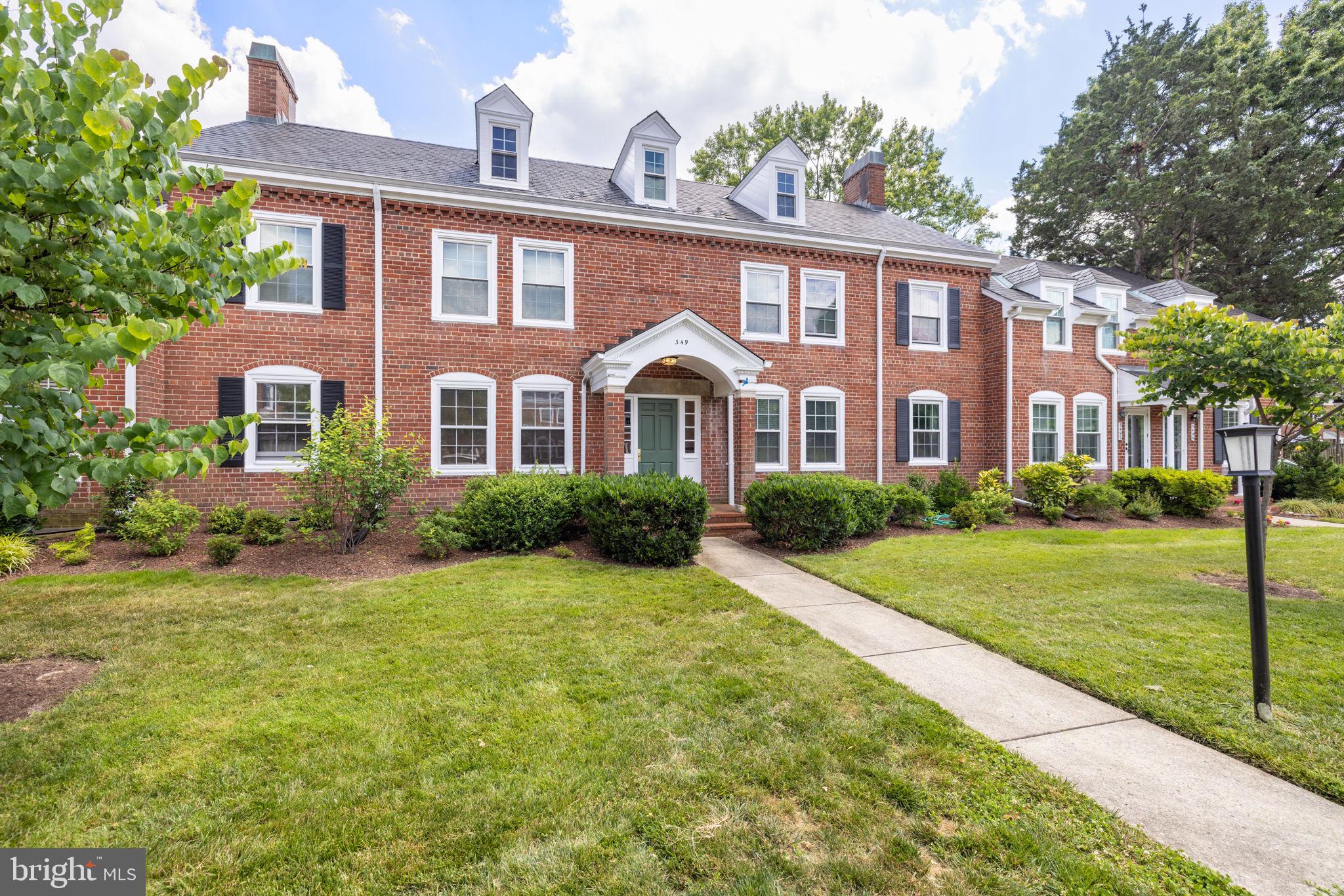 FAIRLINGTON MEADOWS - Residential