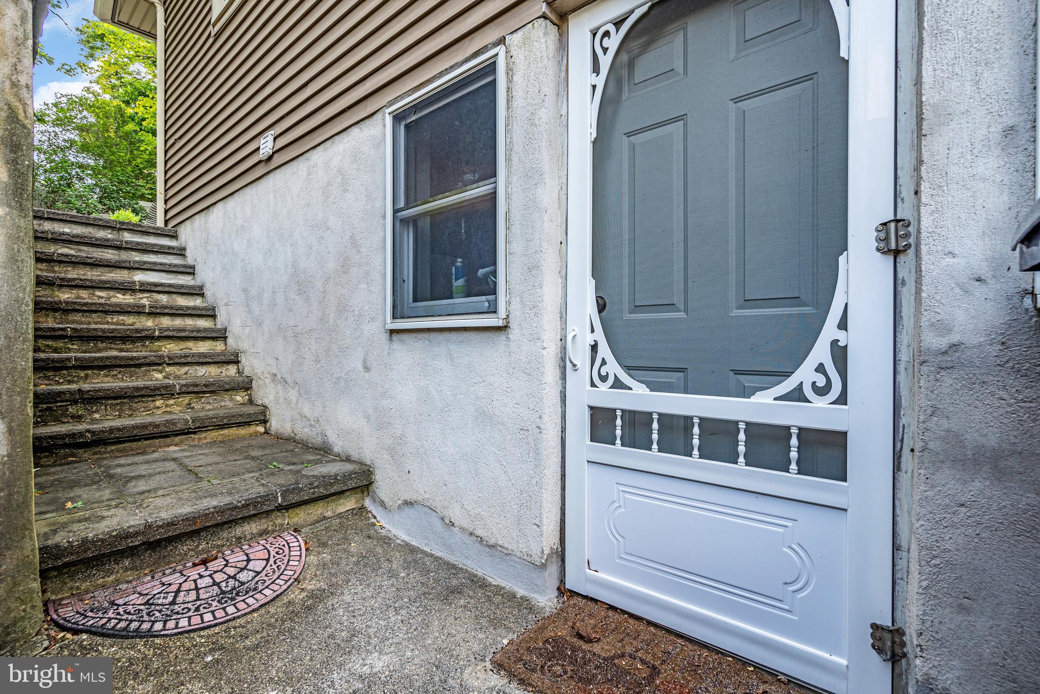 19 W ILLINOIS AVENUE