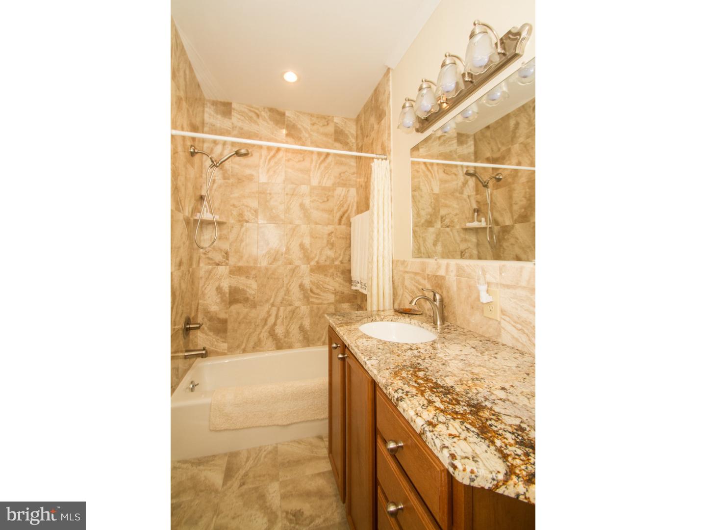 BELLA VISTA - Residential