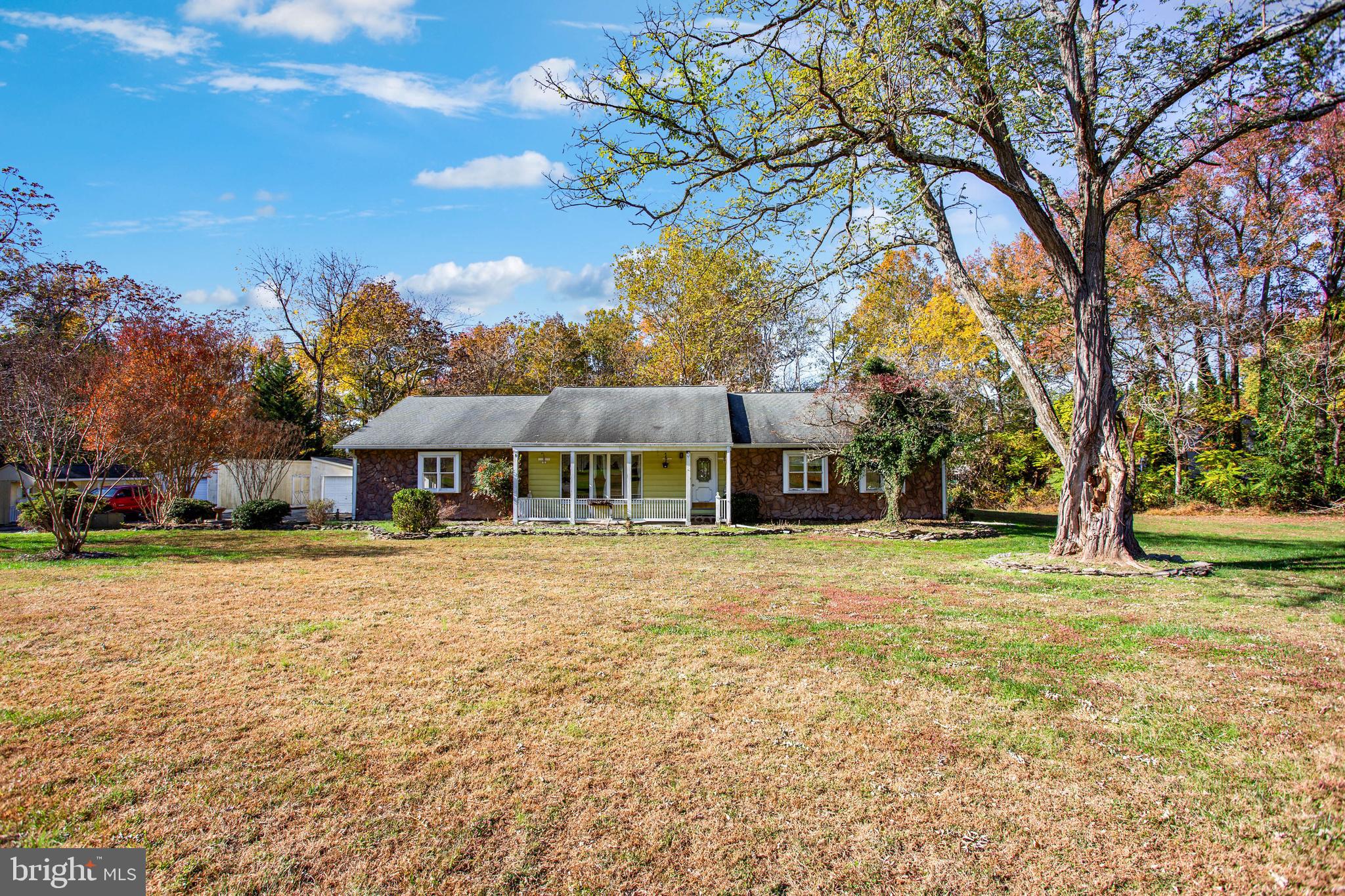 DAVIDSONVILLE - Residential