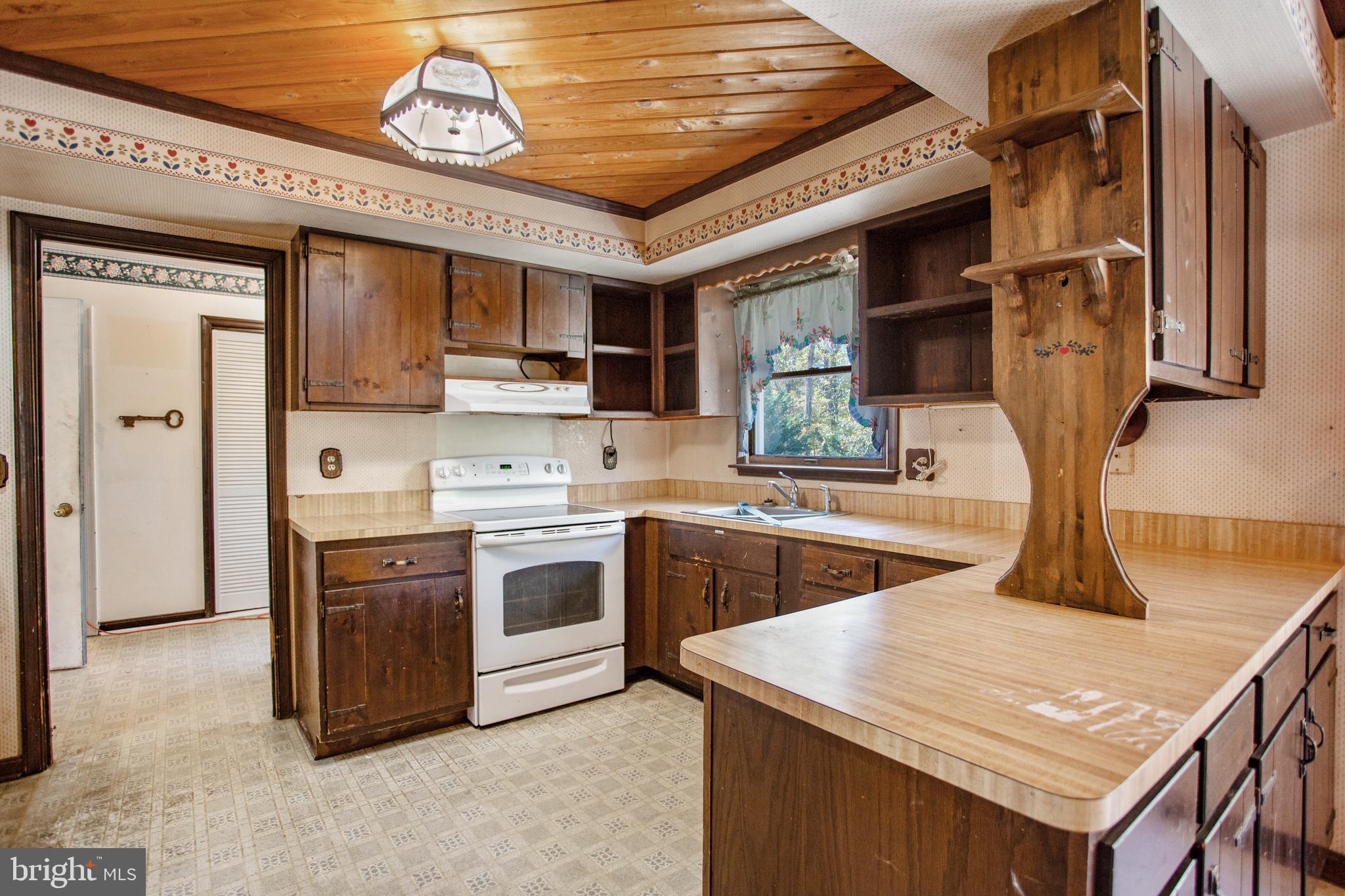 DAVIDSONVILLE - Residential