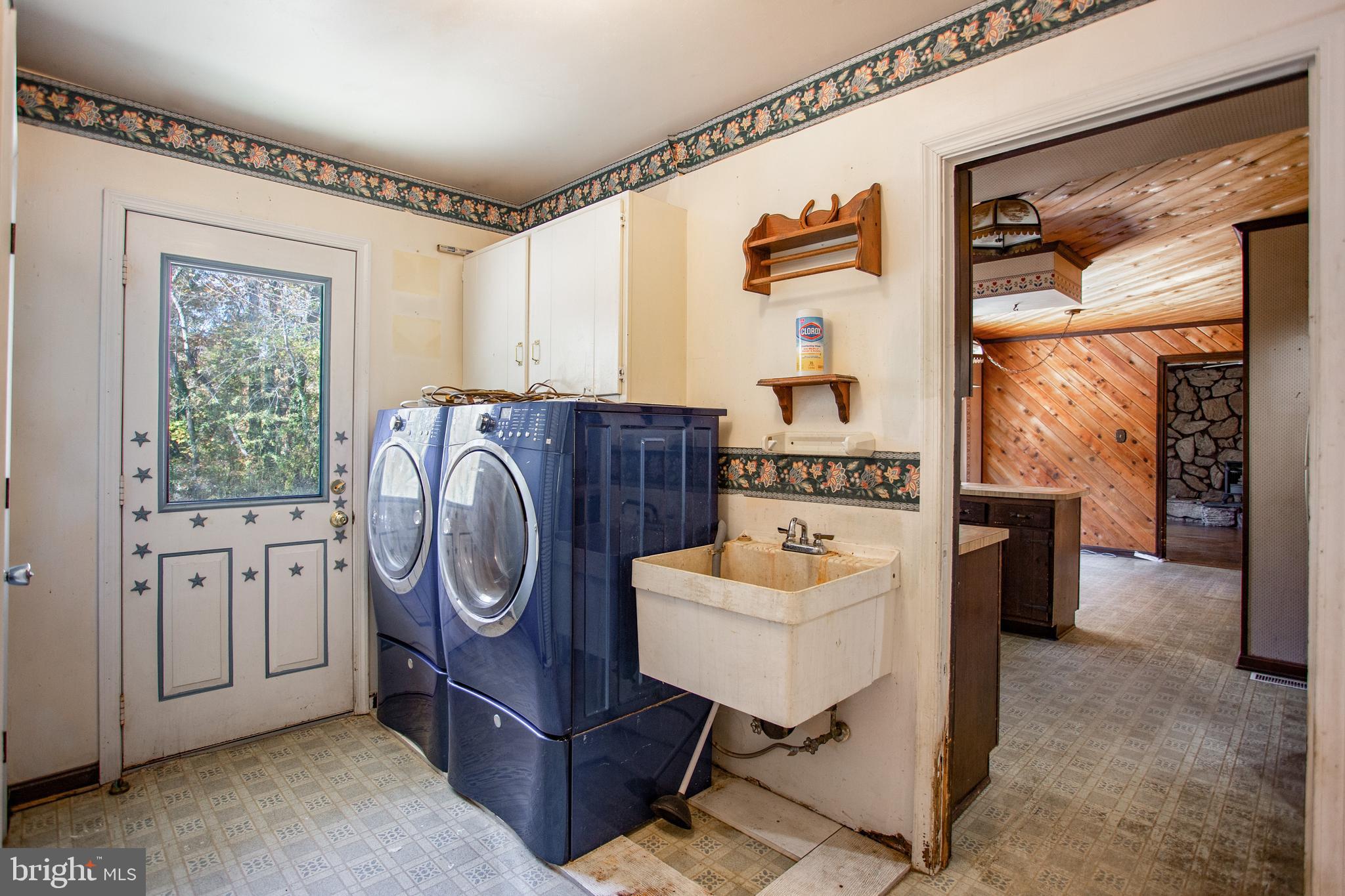 DAVIDSONVILLE - Residential