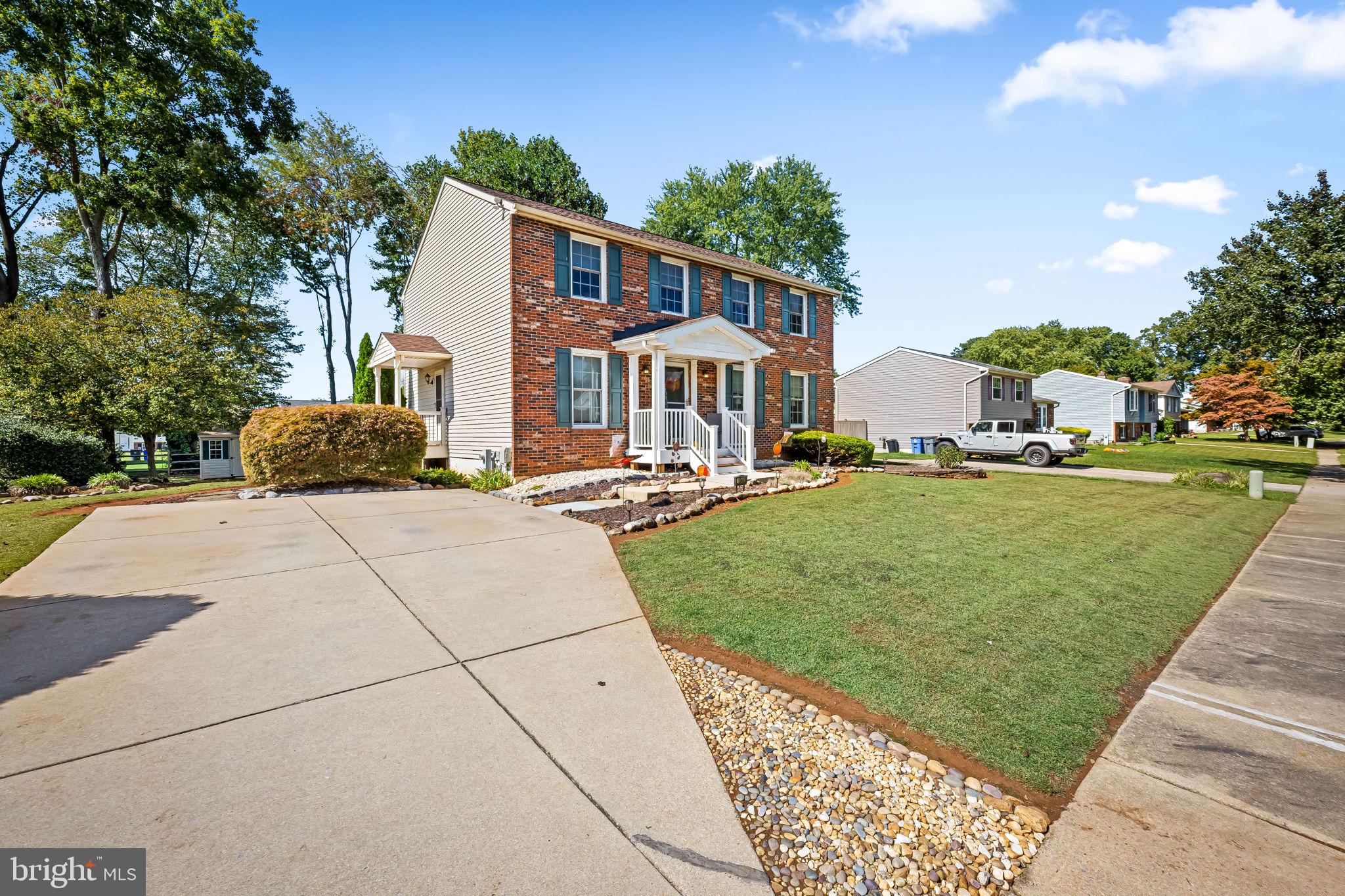 1346 VANDERBILT ROAD