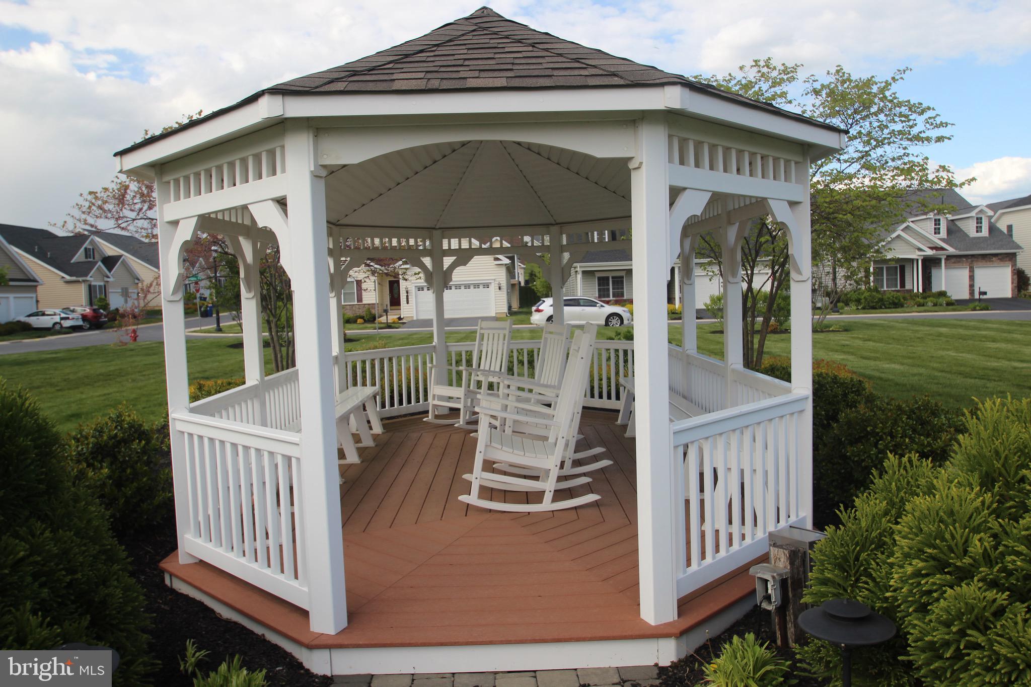 TRADITIONS OF AMERICA AT LITITZ - Residential