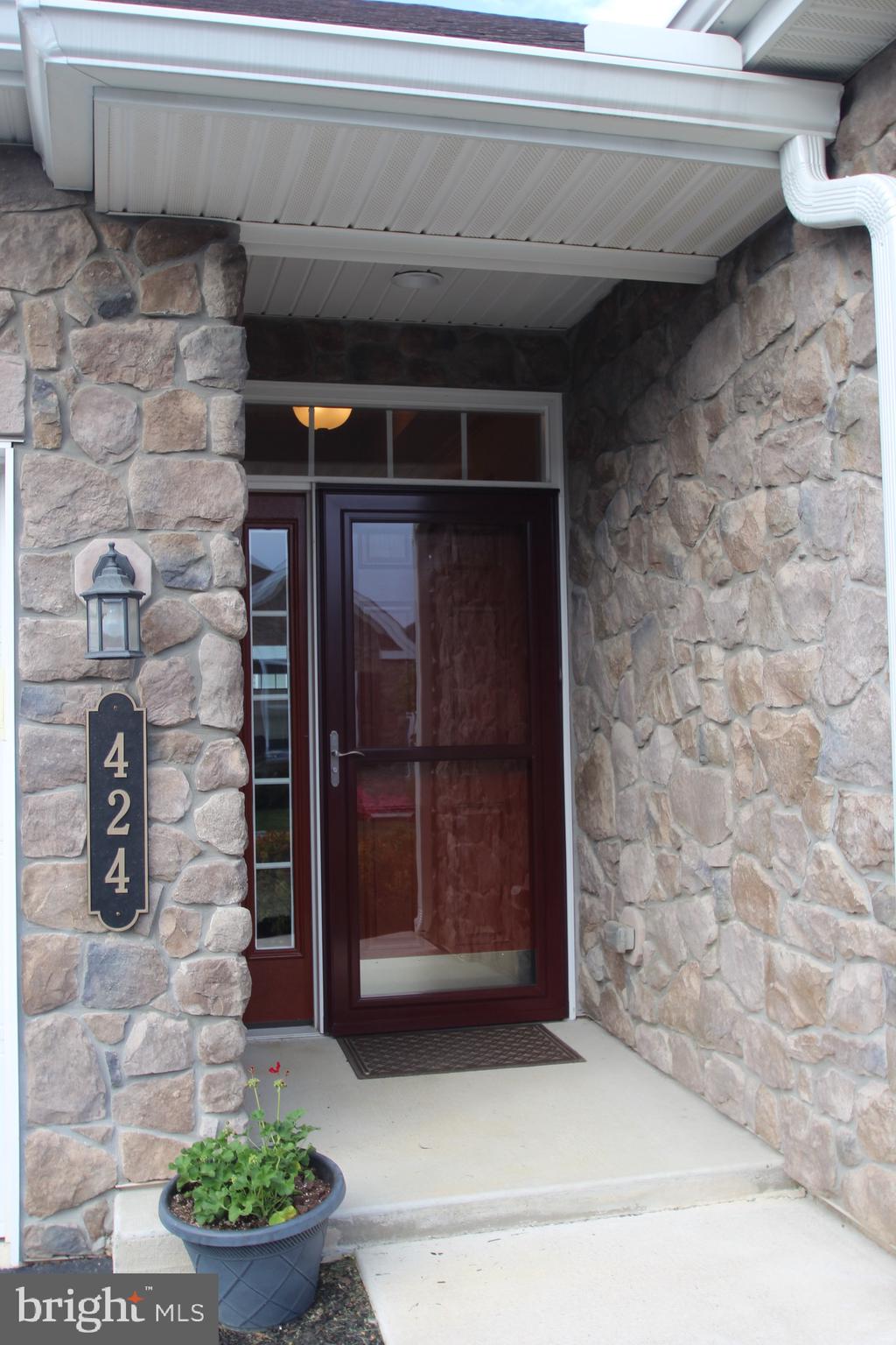 TRADITIONS OF AMERICA AT LITITZ - Residential