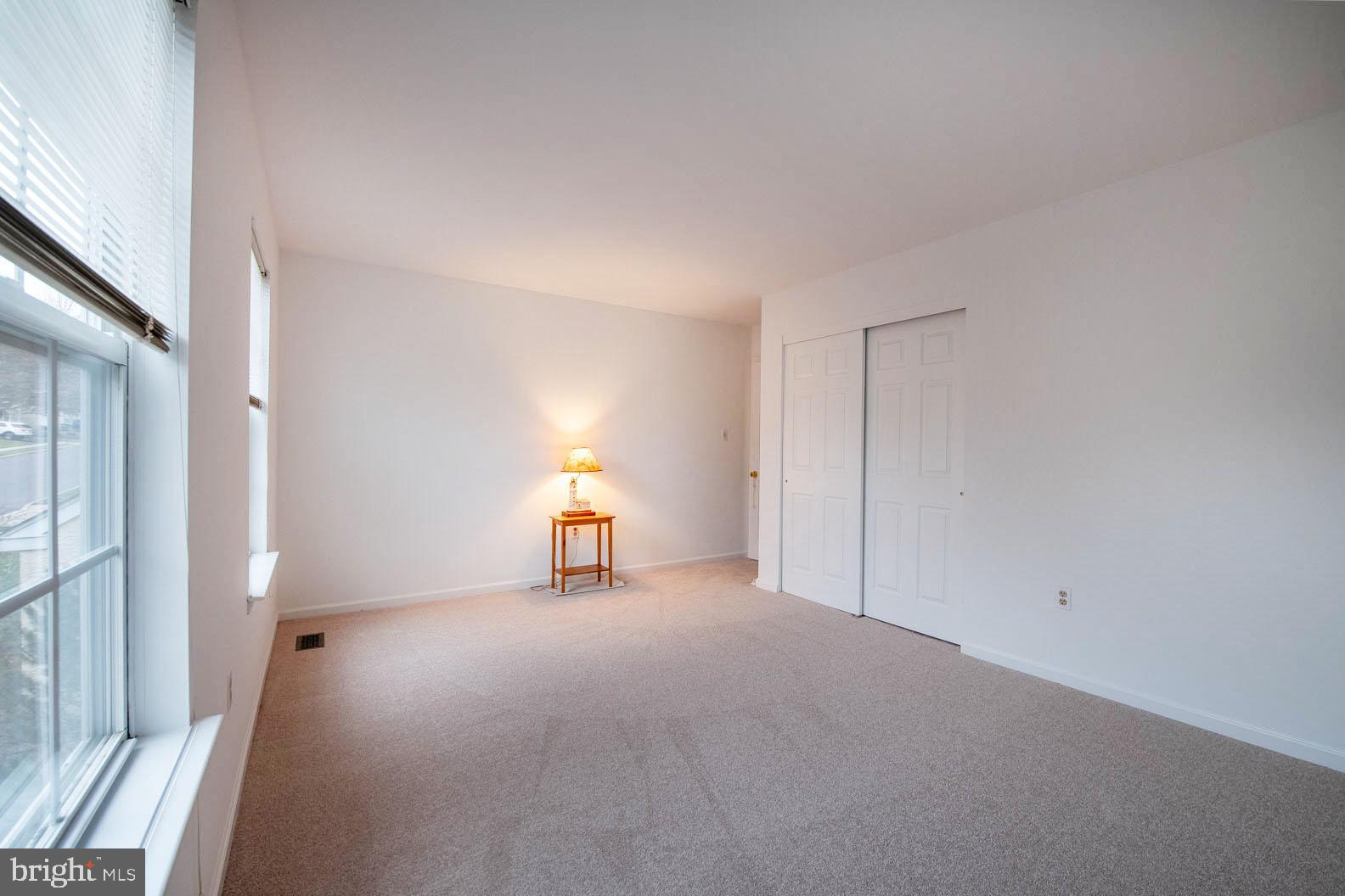 SCARLET OAKS - Residential