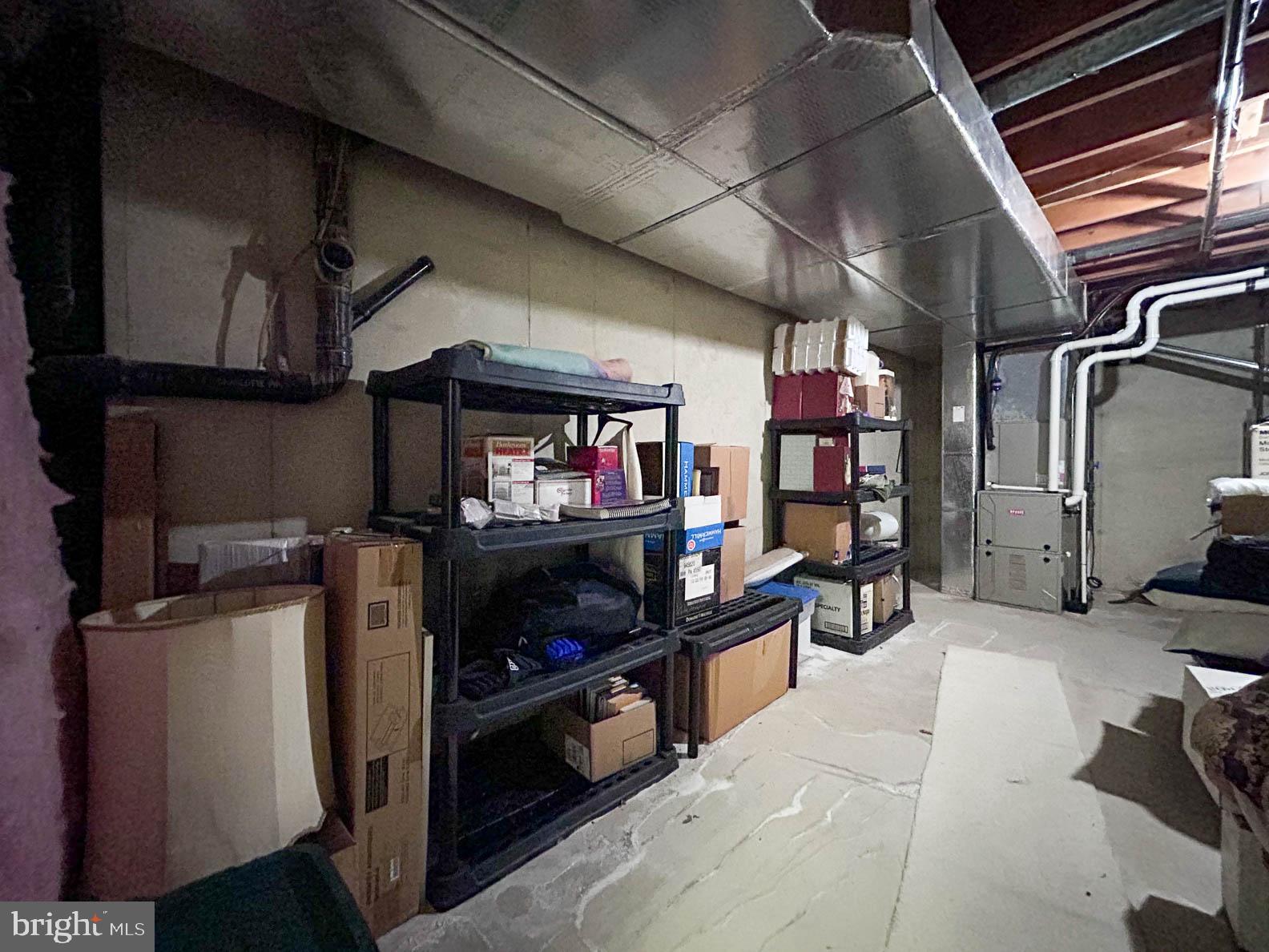 SCARLET OAKS - Residential