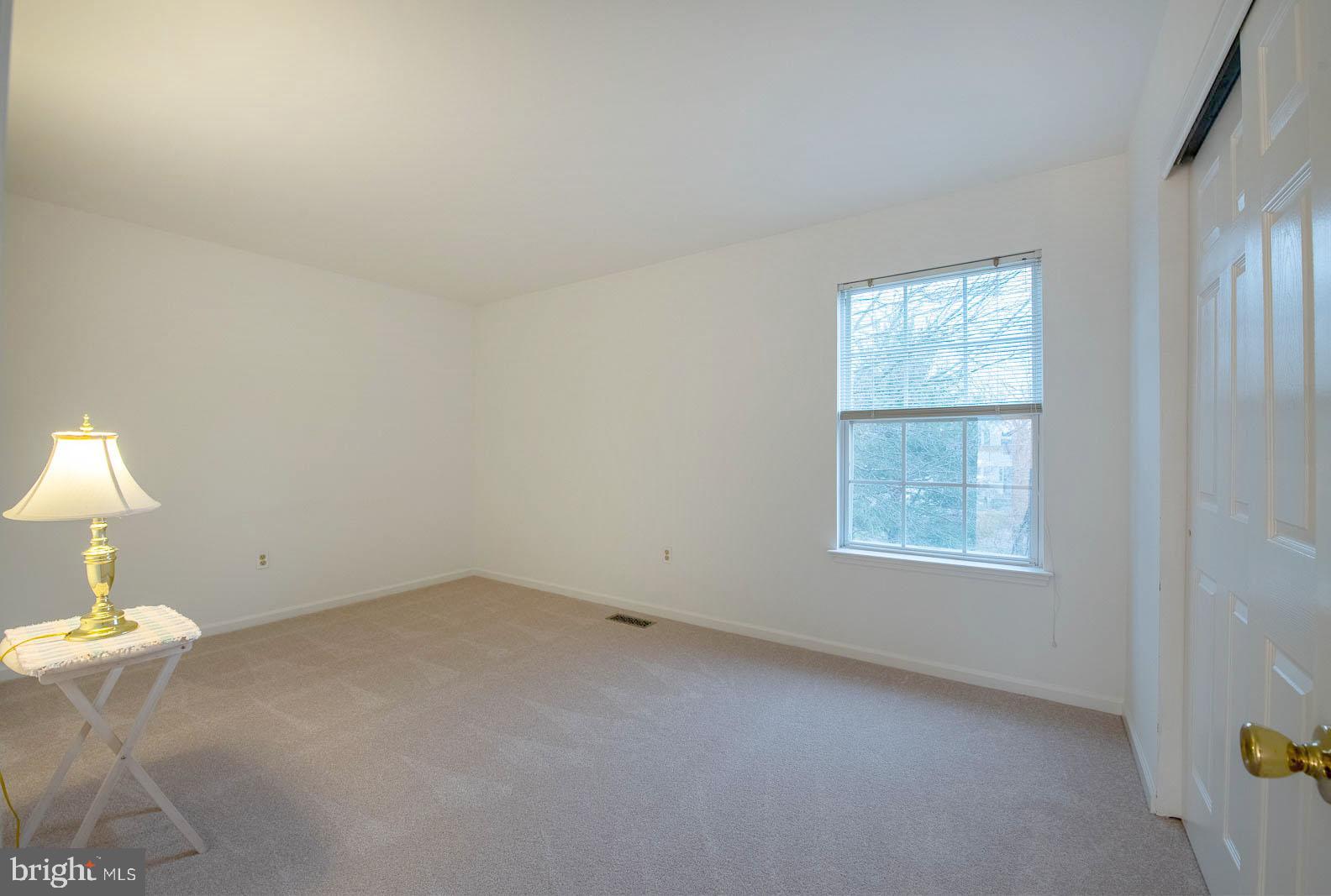 SCARLET OAKS - Residential