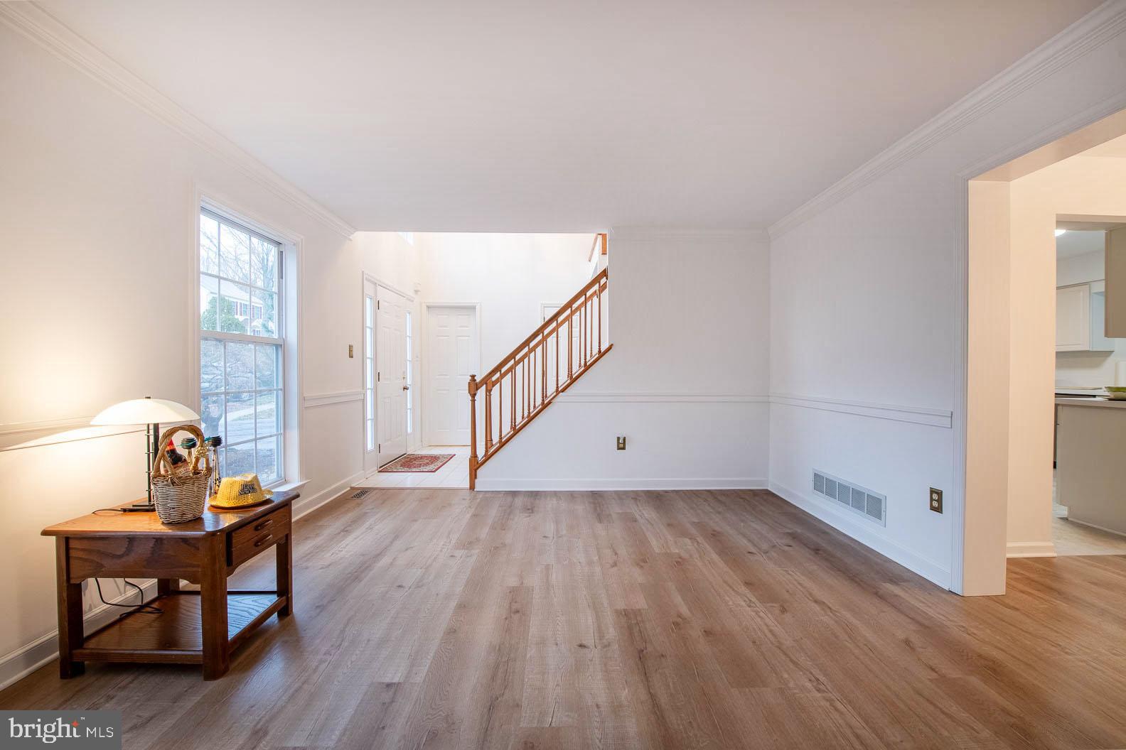 SCARLET OAKS - Residential