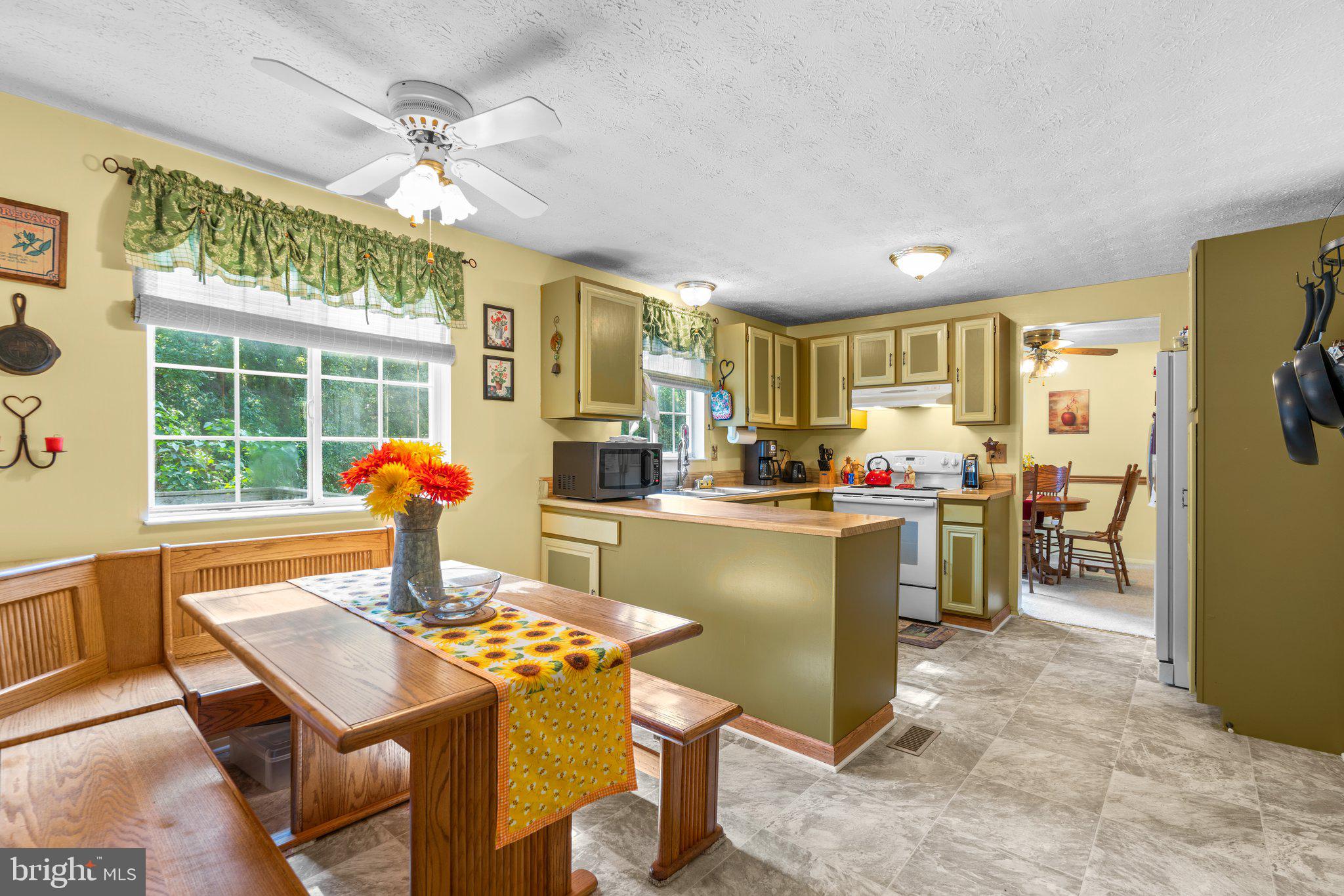 SNOW HILL MANOR PLAT TWO - Residential