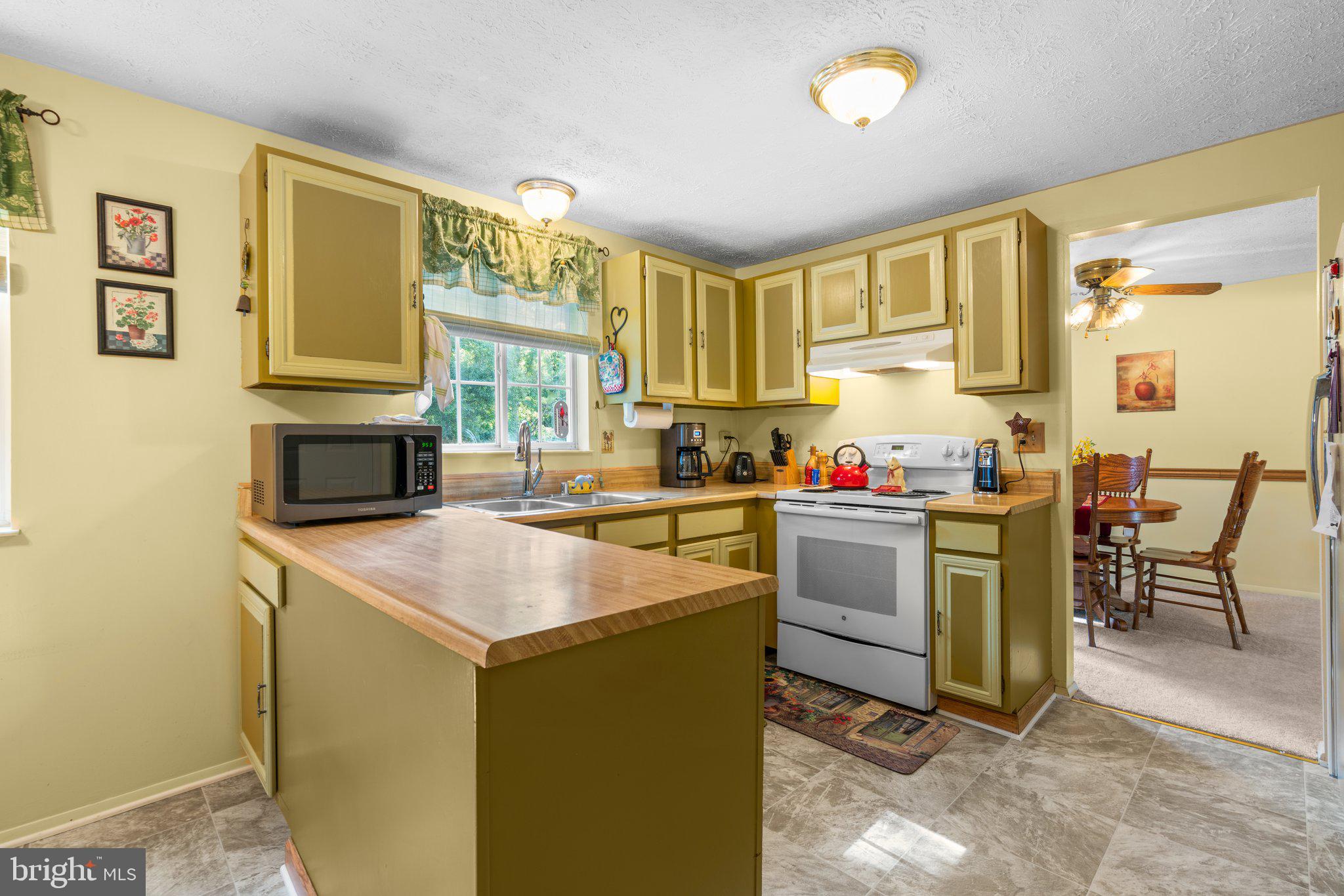 SNOW HILL MANOR PLAT TWO - Residential