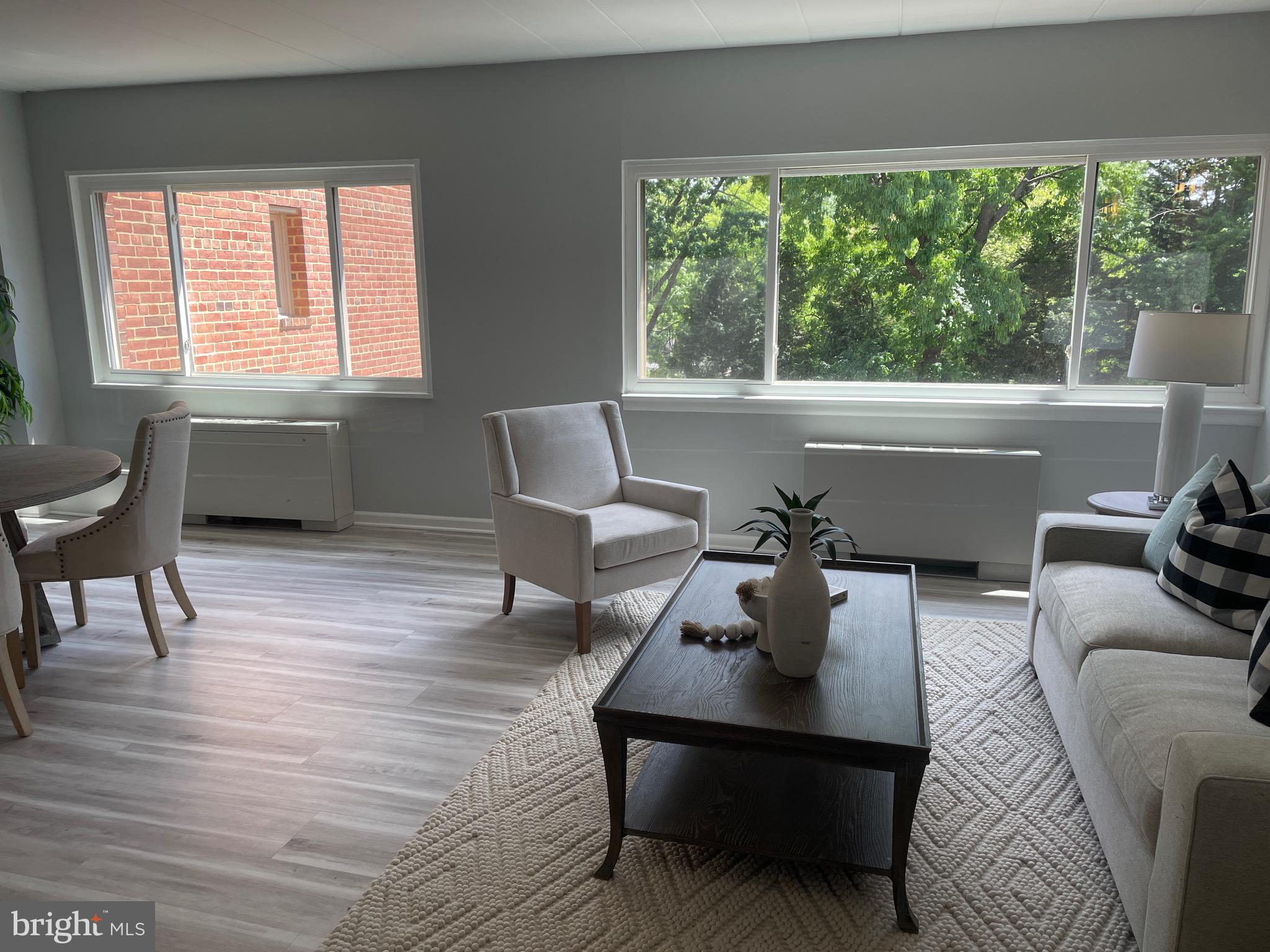 BRADLEY HOUSE - Residential