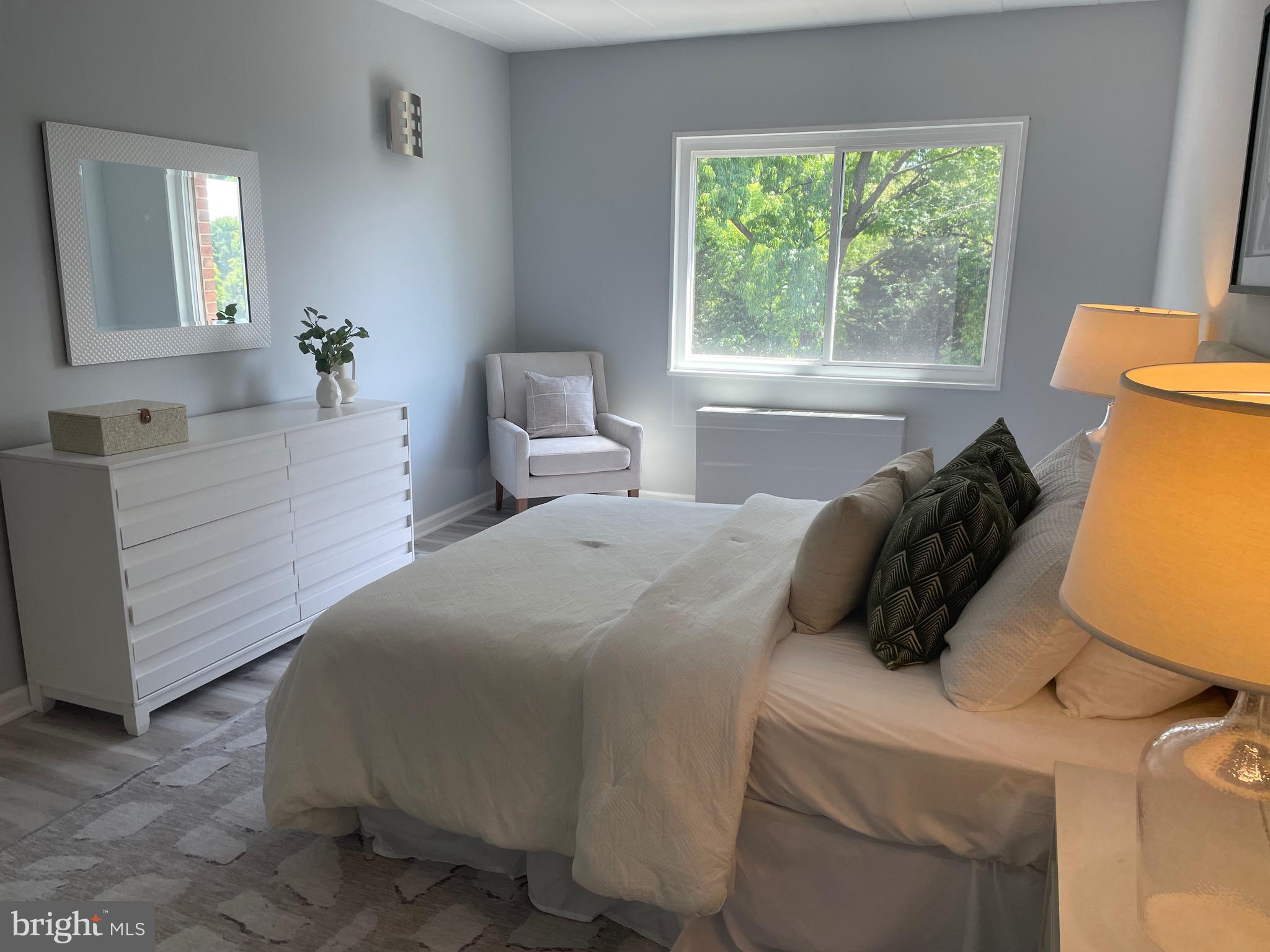BRADLEY HOUSE - Residential